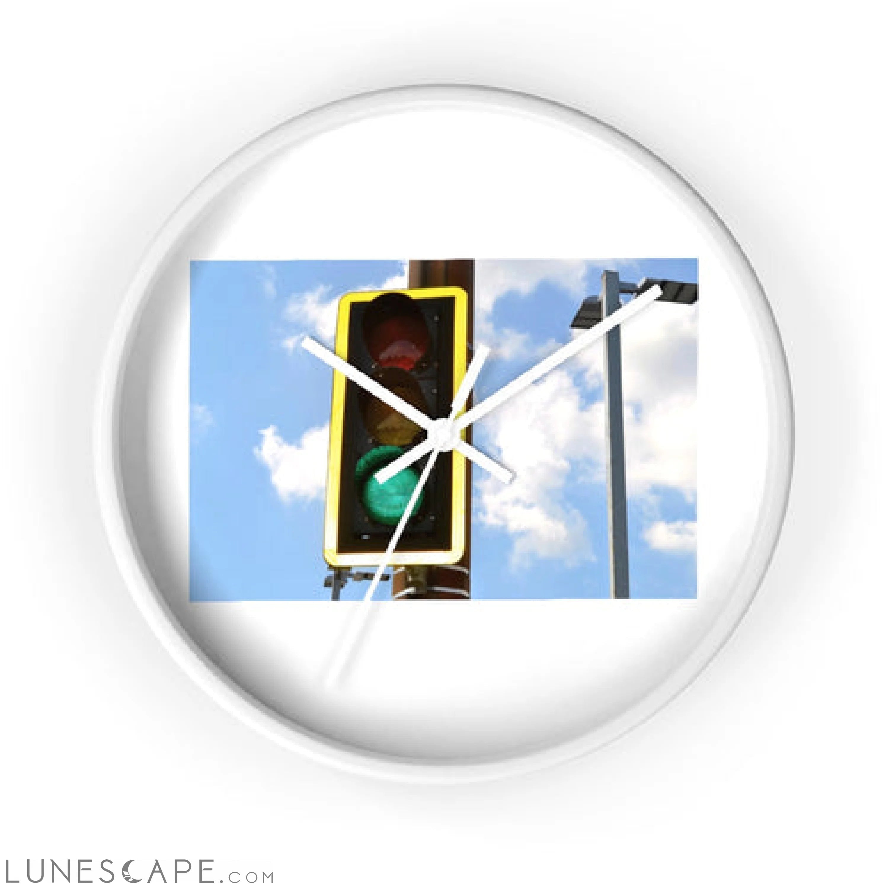 Green Light Wall clock LUNESCAPE
