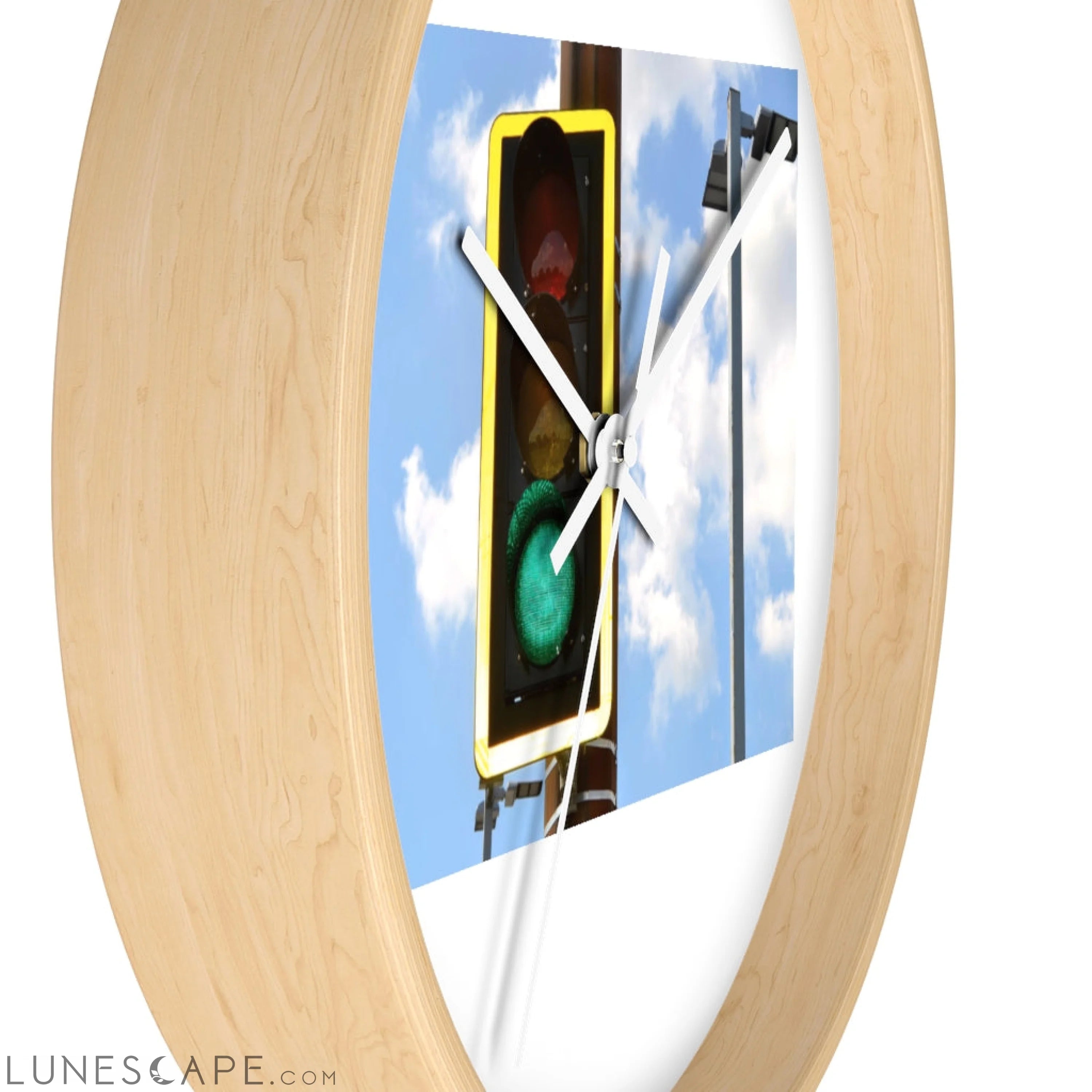 Green Light Wall clock LUNESCAPE