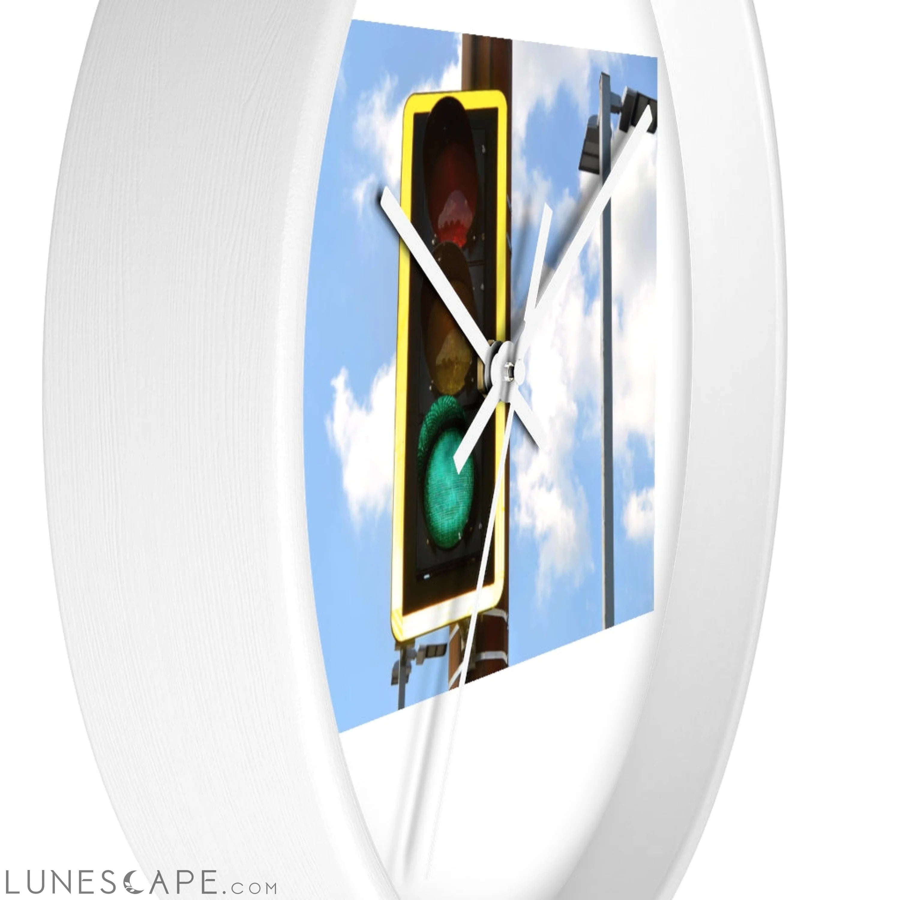 Green Light Wall clock LUNESCAPE