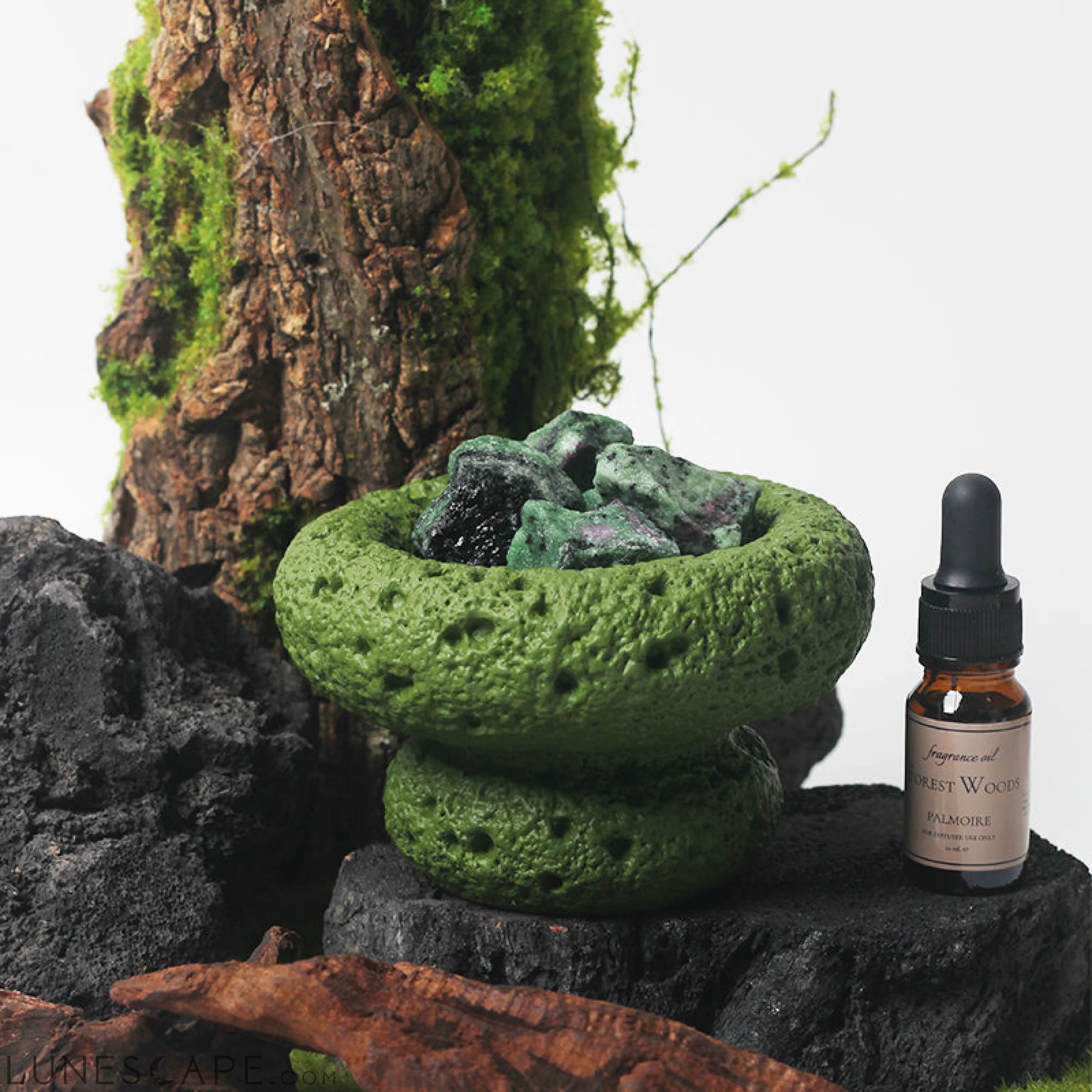 Green Moon Diffuser - Forest Woods LUNESCAPE