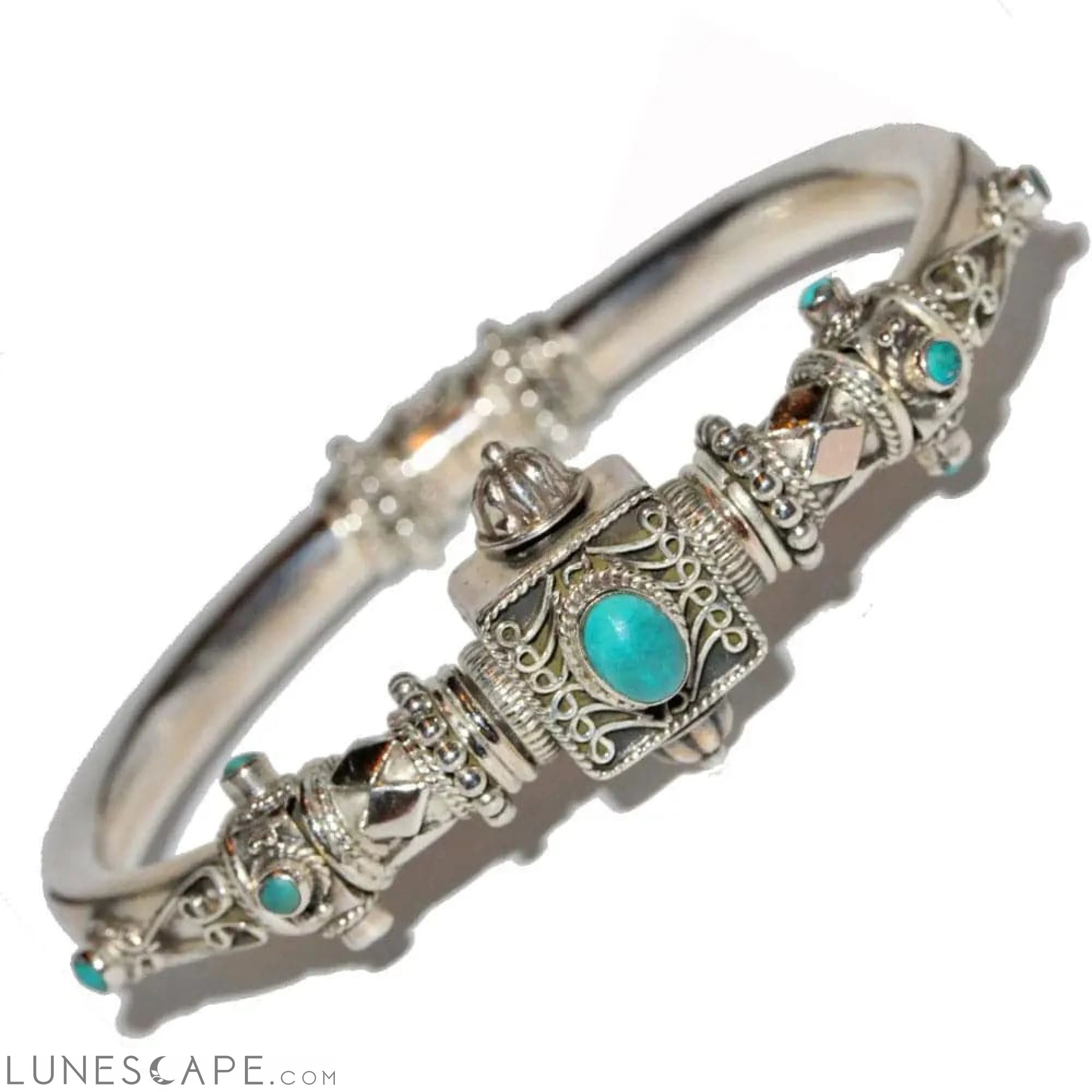 Handcrafted Turquoise Bracelet - Sterling SilverĀ LUNESCAPE