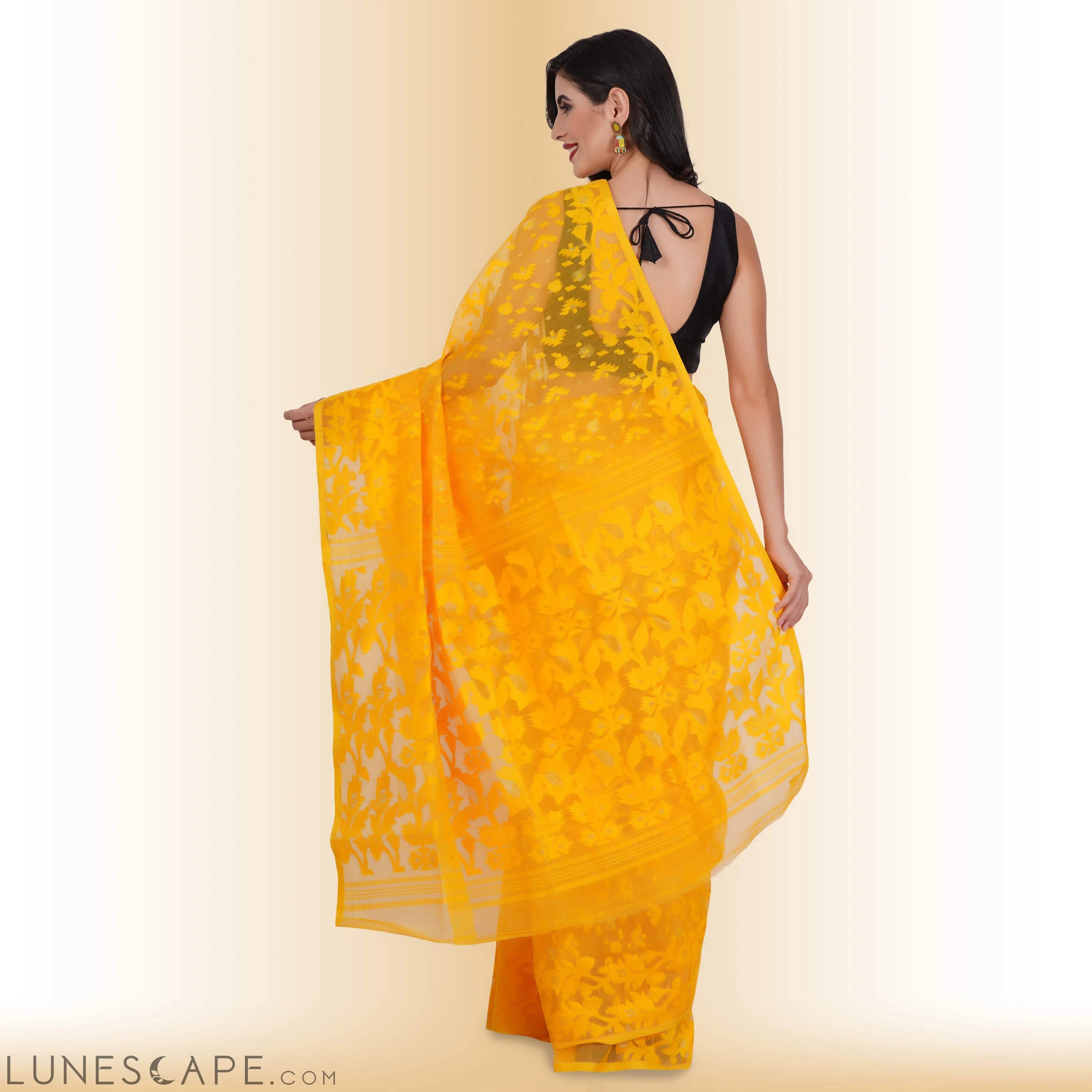 Handmade Jamdani Cotton Sarees LUNESCAPE