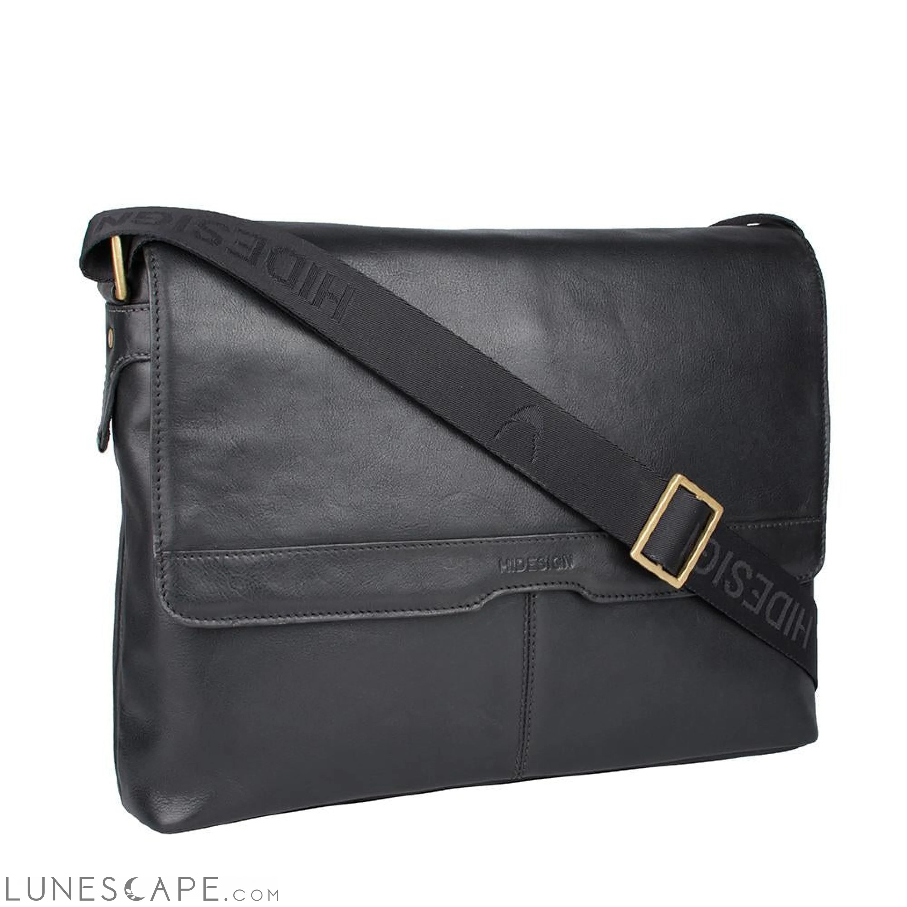 Helvellyn Medium Leather Messenger LUNESCAPE