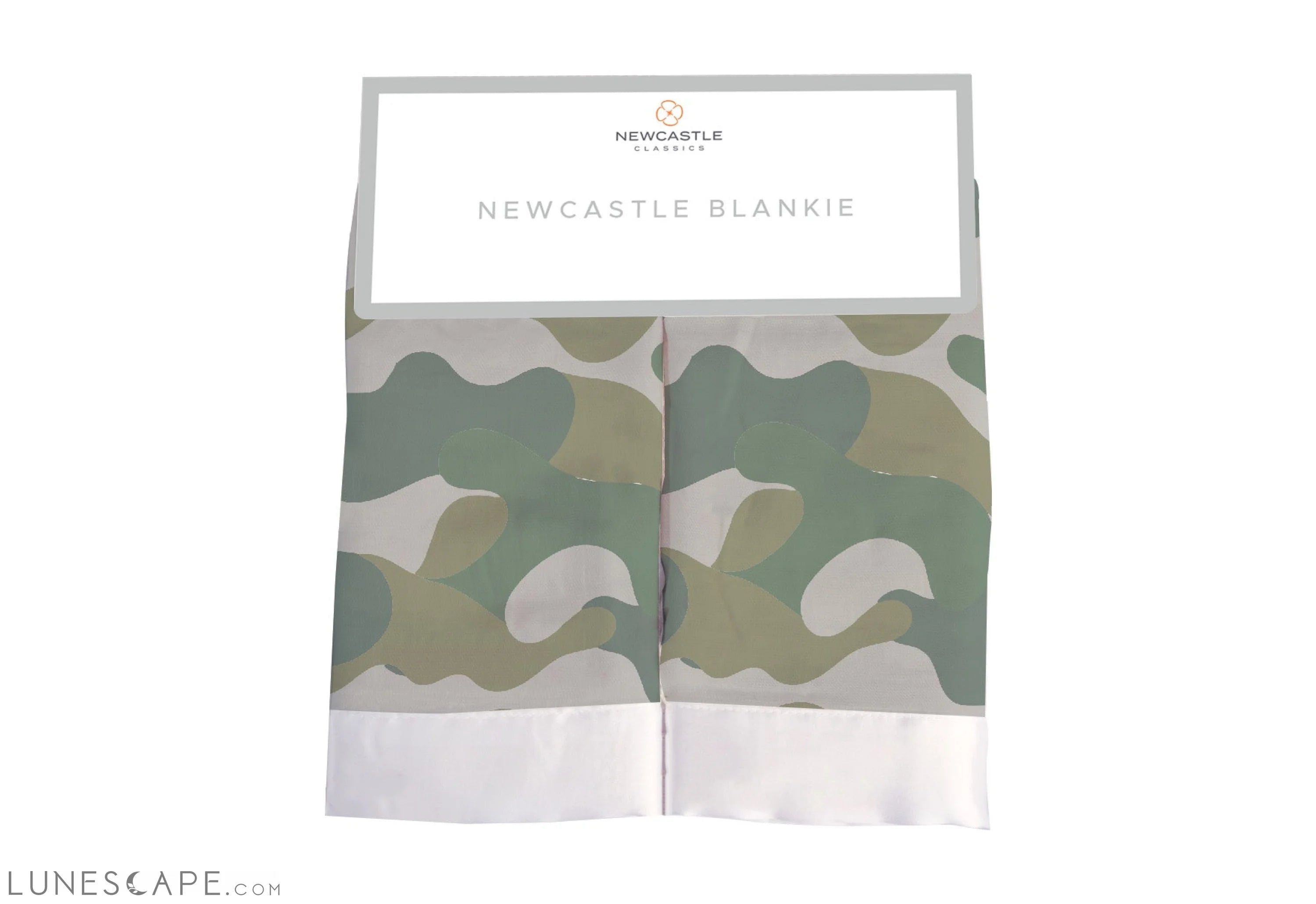Hunter's Camo Newcastle Blankie LUNESCAPE