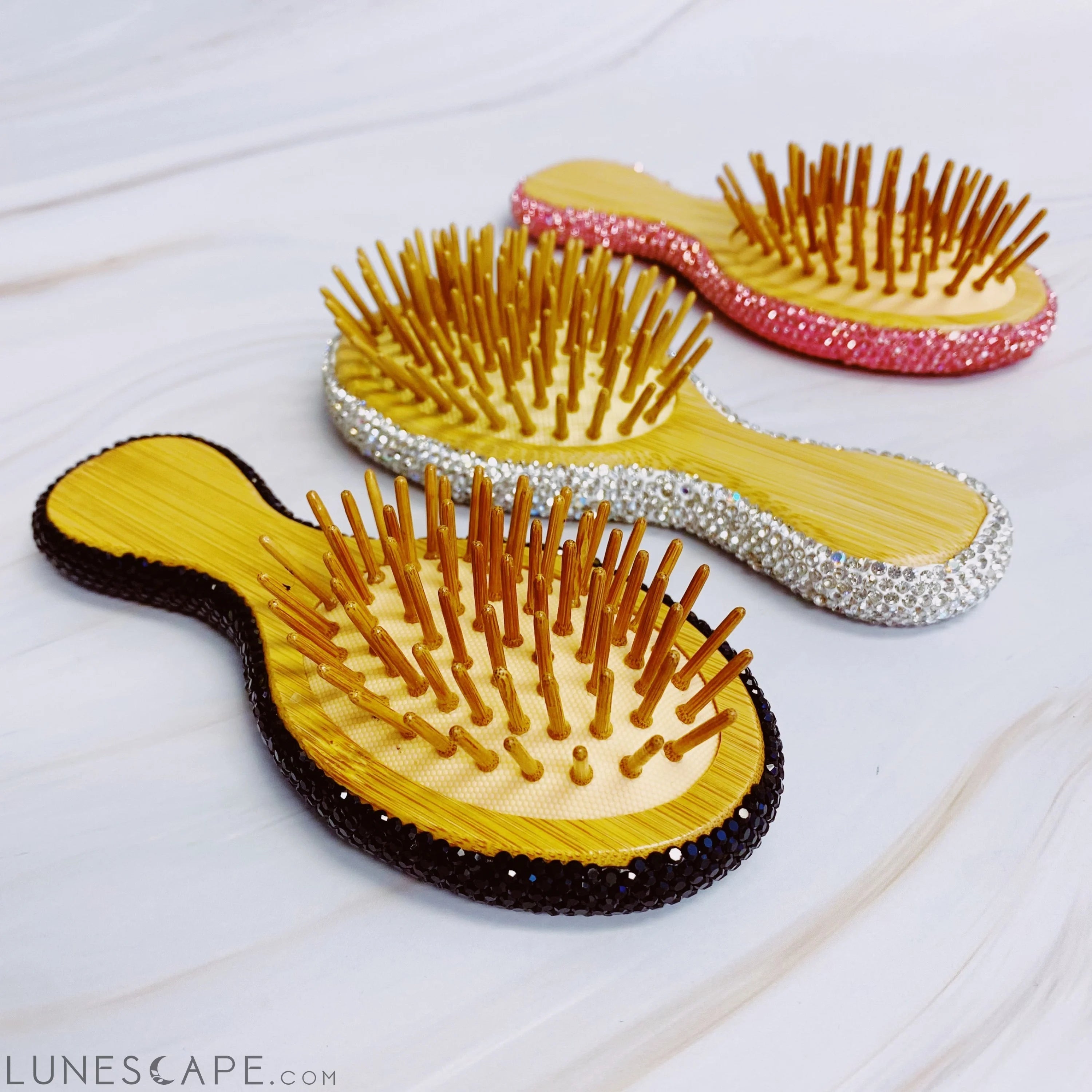 It Girl Life Glam Hair Brush LUNESCAPE