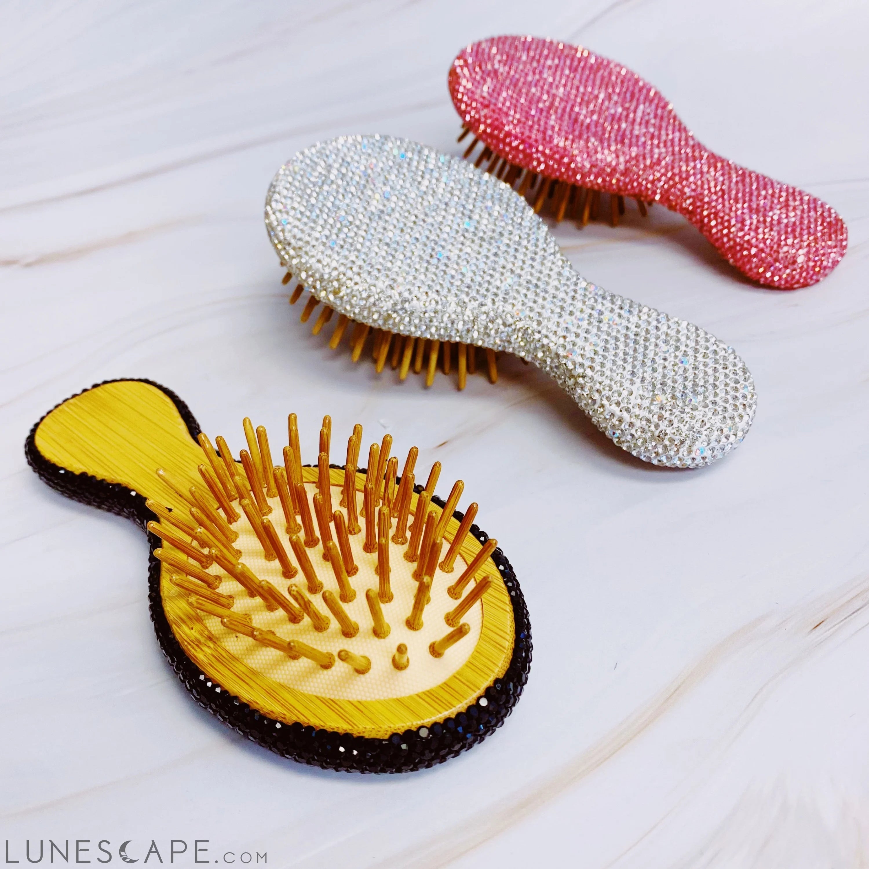 It Girl Life Glam Hair Brush LUNESCAPE