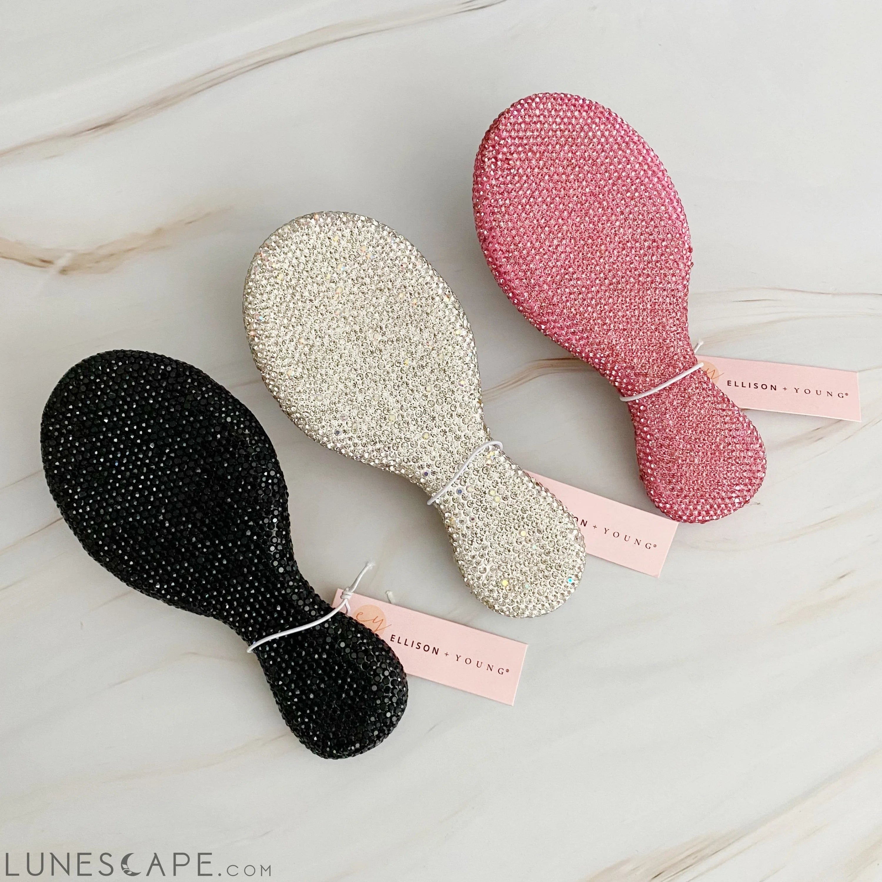 It Girl Life Glam Hair Brush LUNESCAPE
