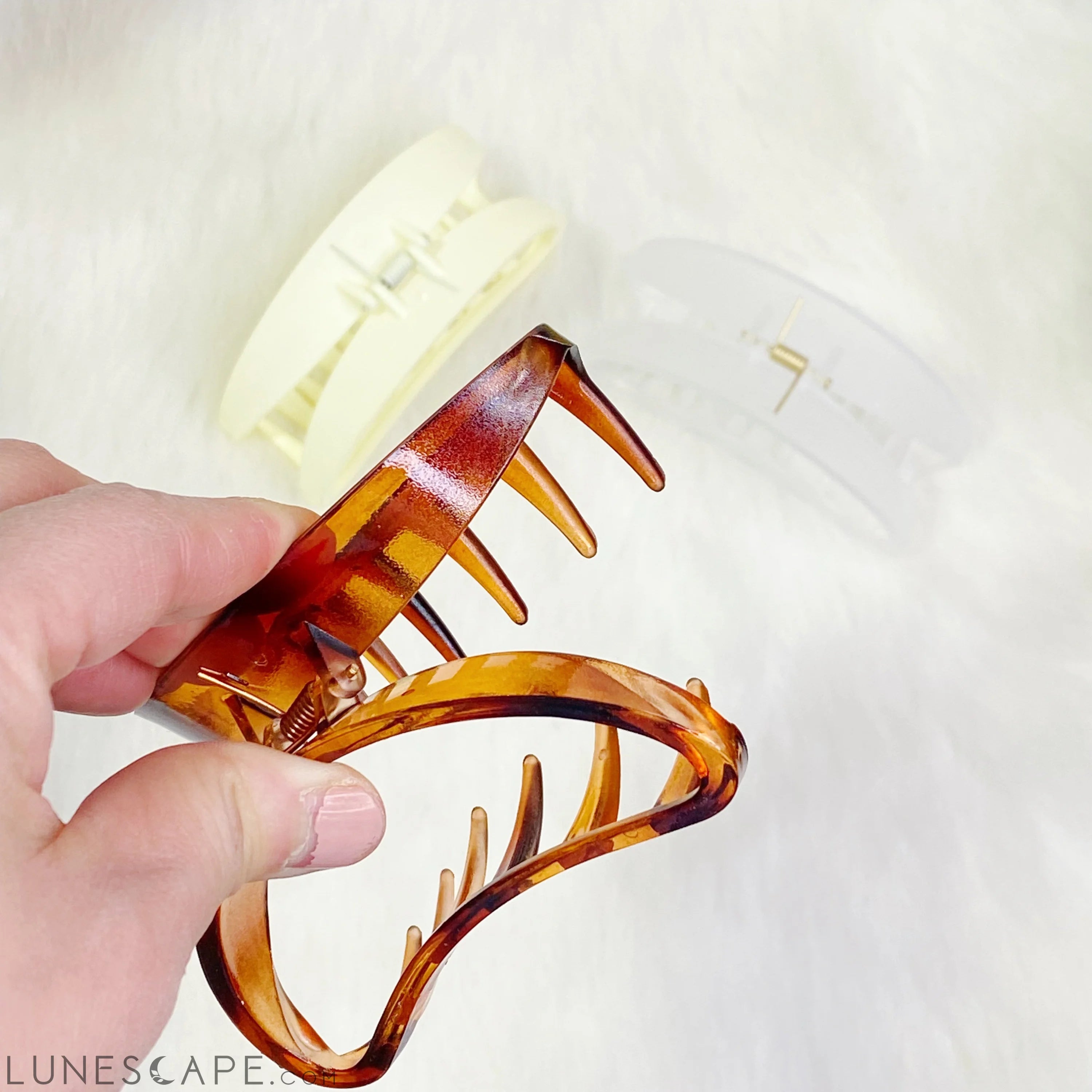 Jelly Shape Hair Claw LUNESCAPE