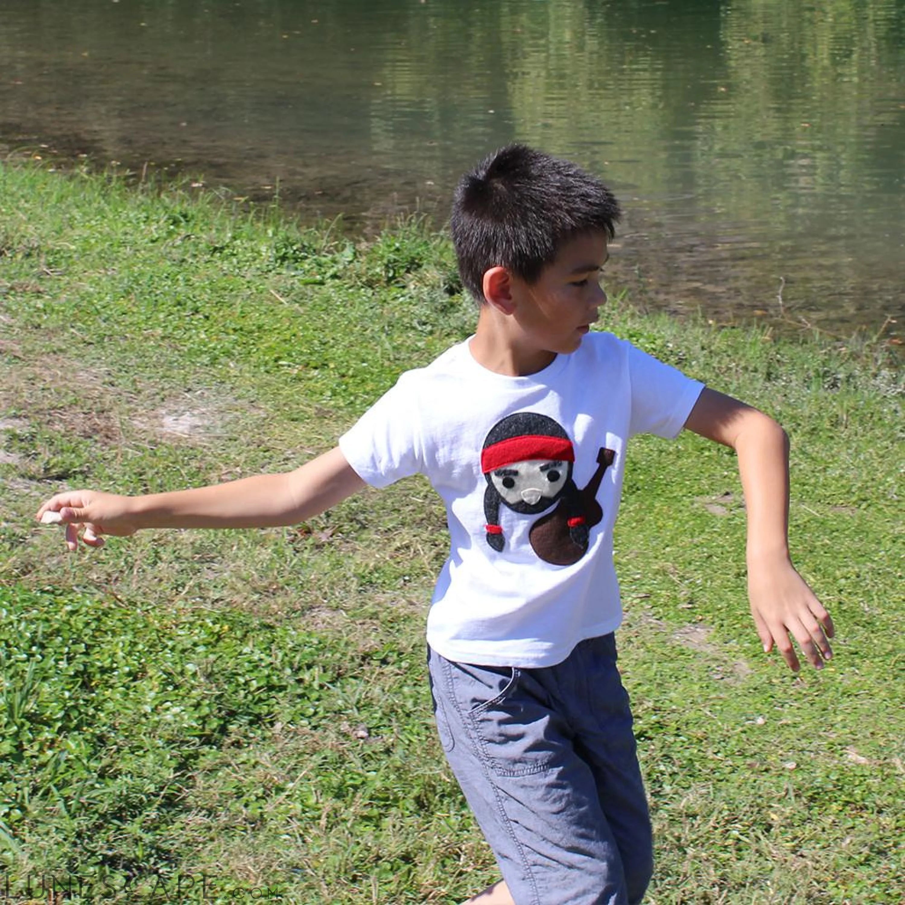 Kids T-Shirt - Willie the Music Man LUNESCAPE
