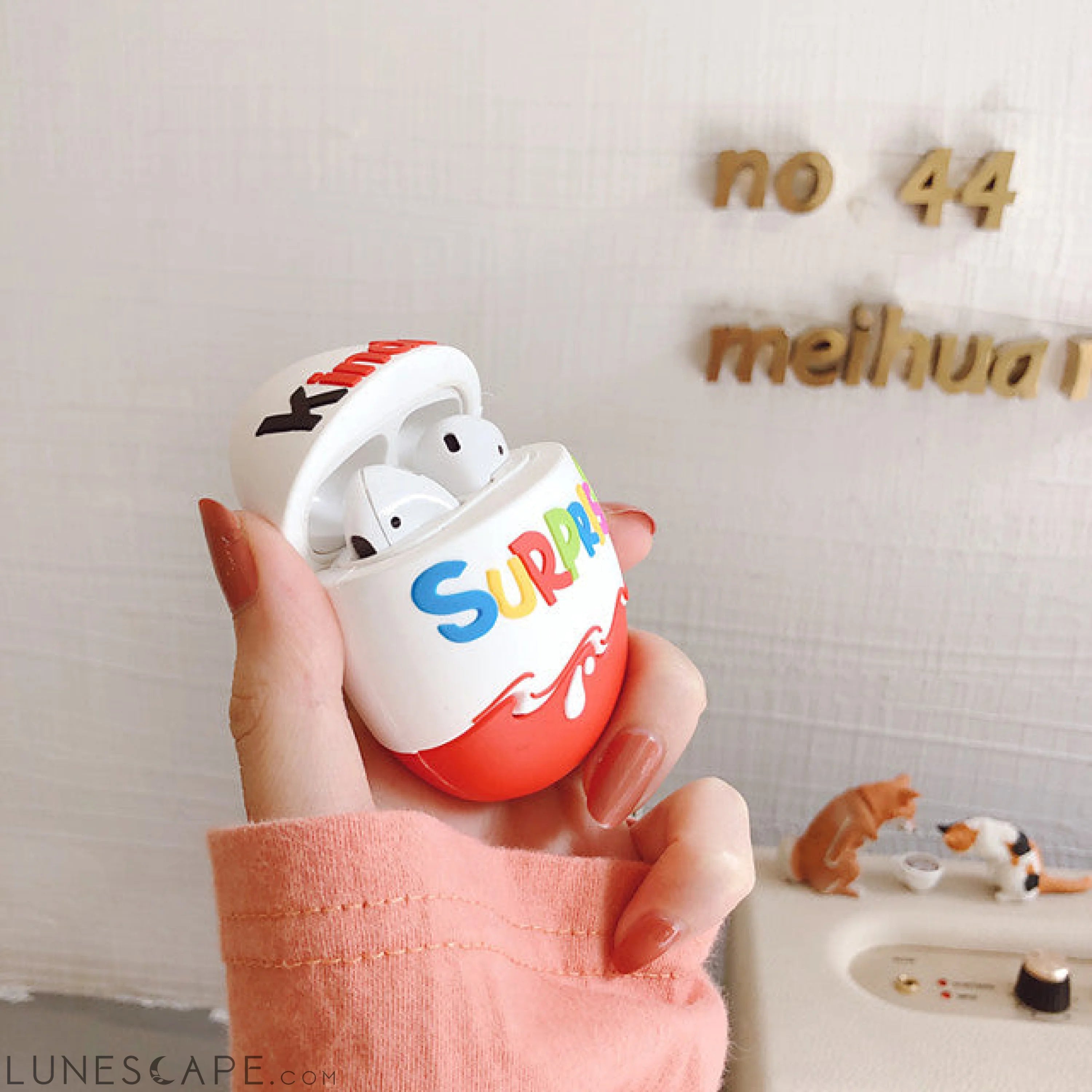 Kinder surprise AirPods Case LUNESCAPE