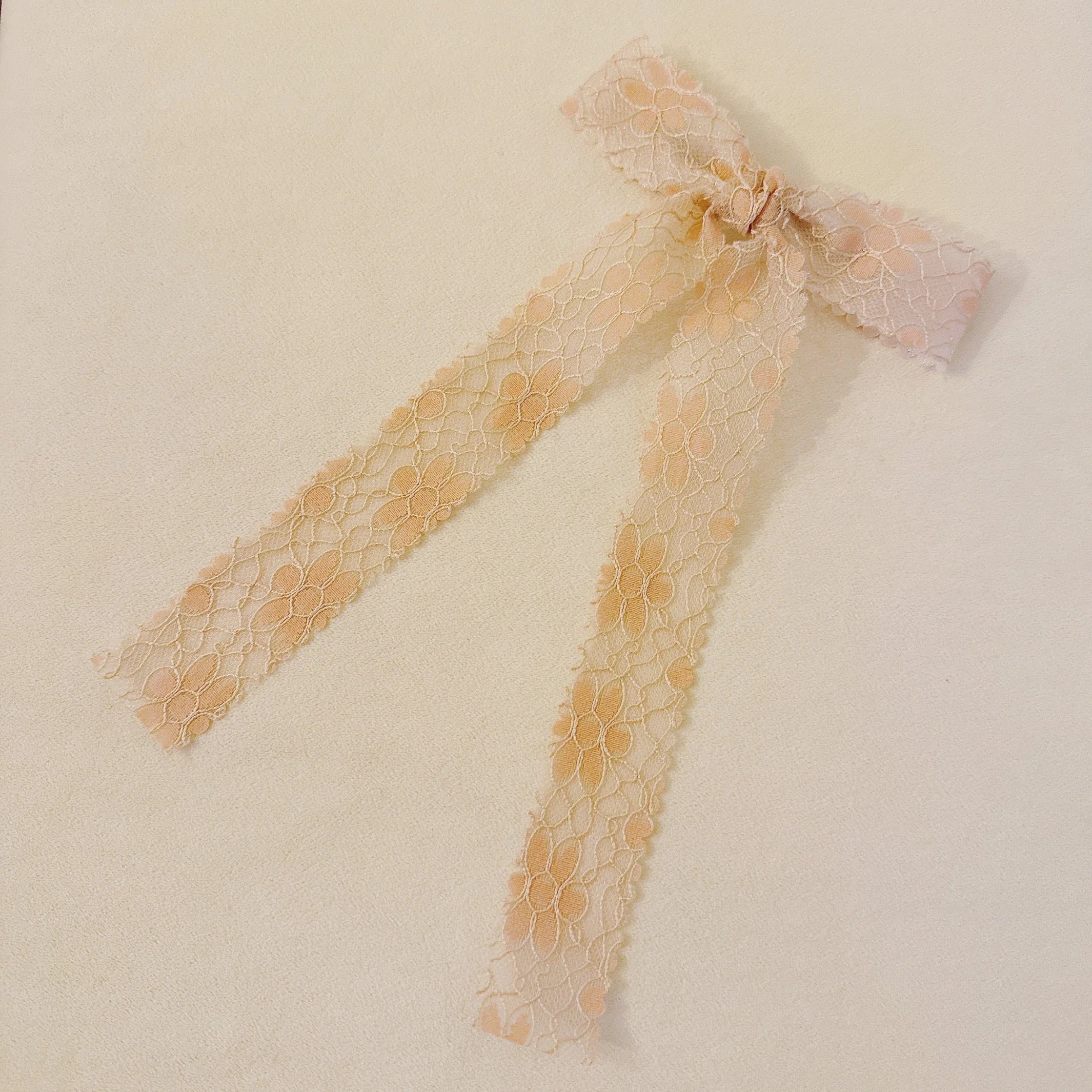 Lace Belle Bow Hair Clip LUNESCAPE