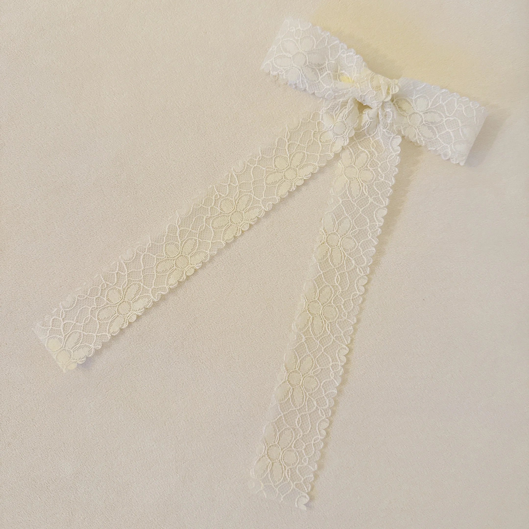Lace Belle Bow Hair Clip LUNESCAPE