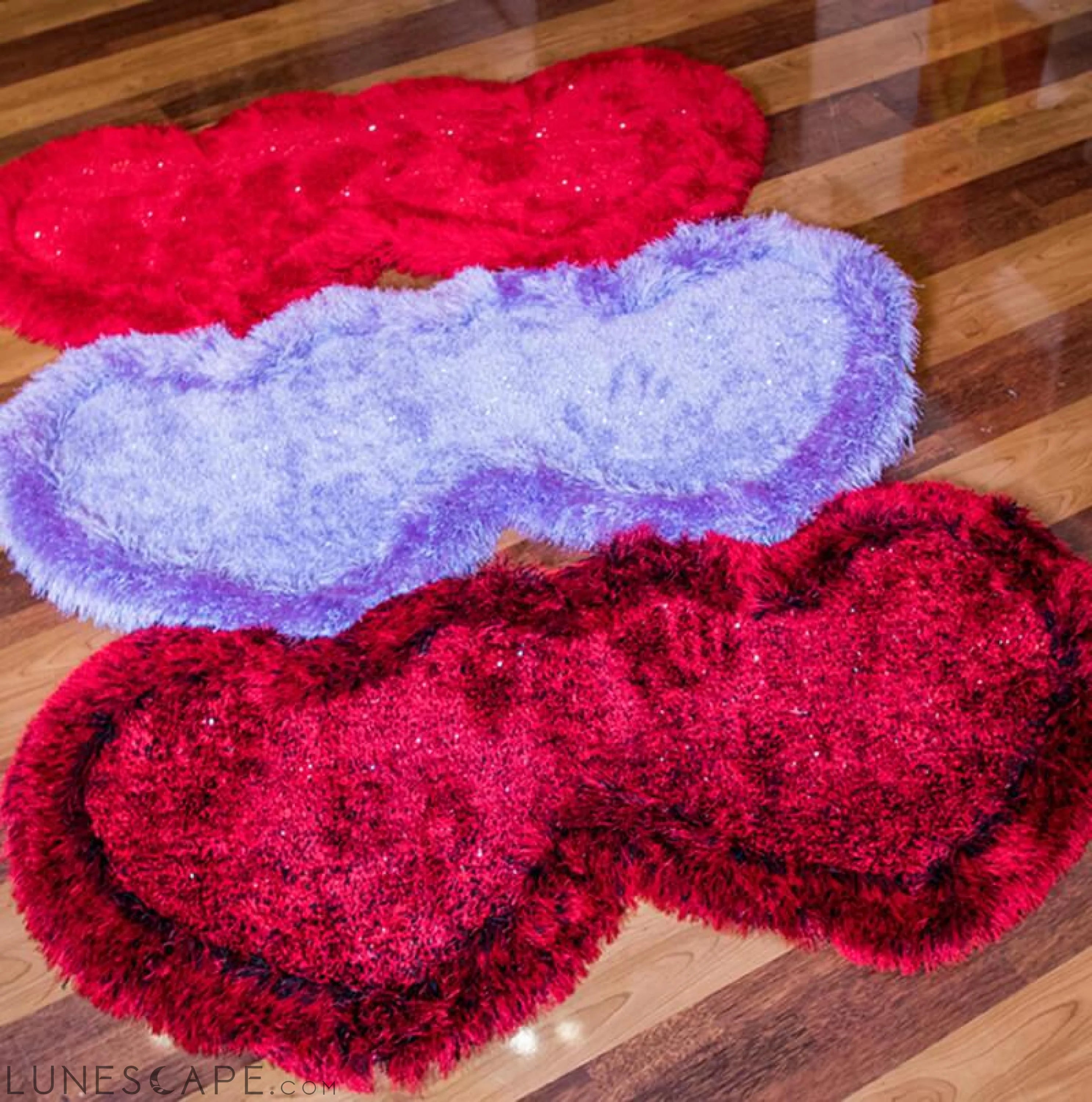 Lavender Double Heart Decorative Area Rug LUNESCAPE