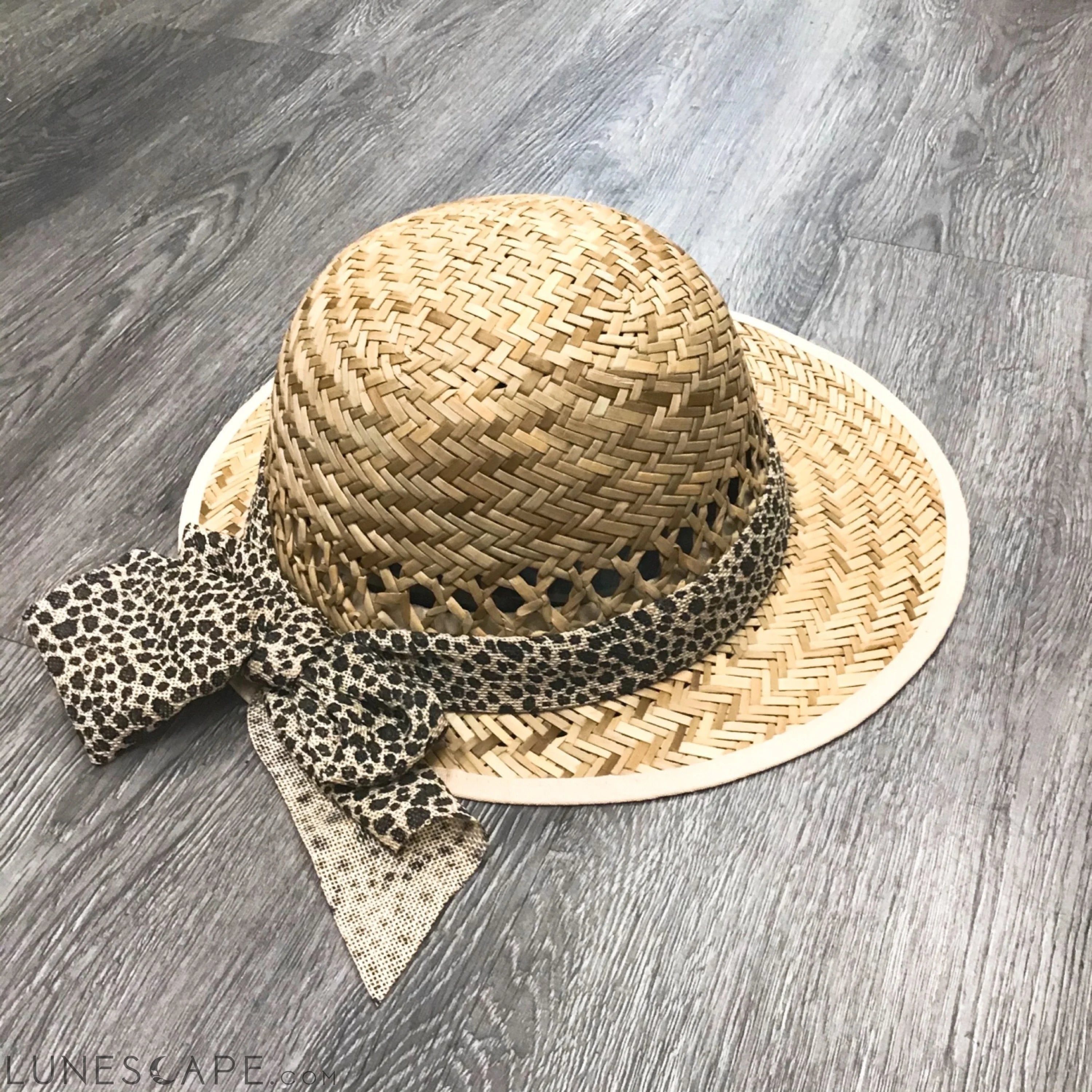 Leopard Bow Straw Visor LUNESCAPE