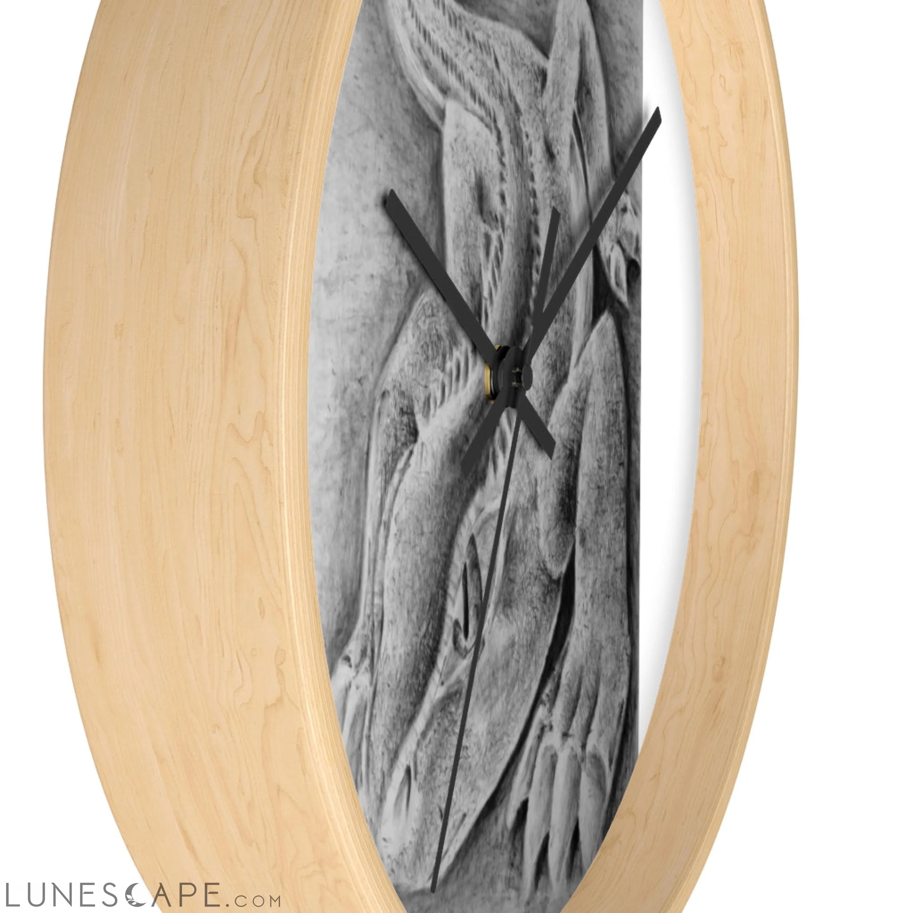 Lizzy the Lizard Wall clock LUNESCAPE