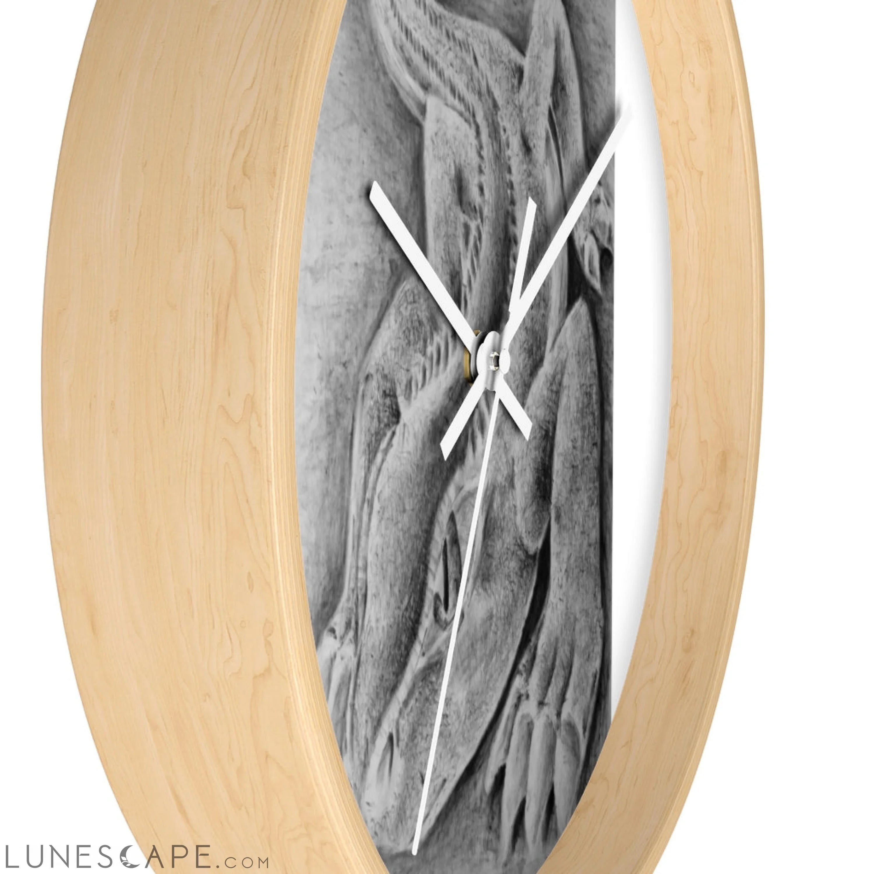 Lizzy the Lizard Wall clock LUNESCAPE