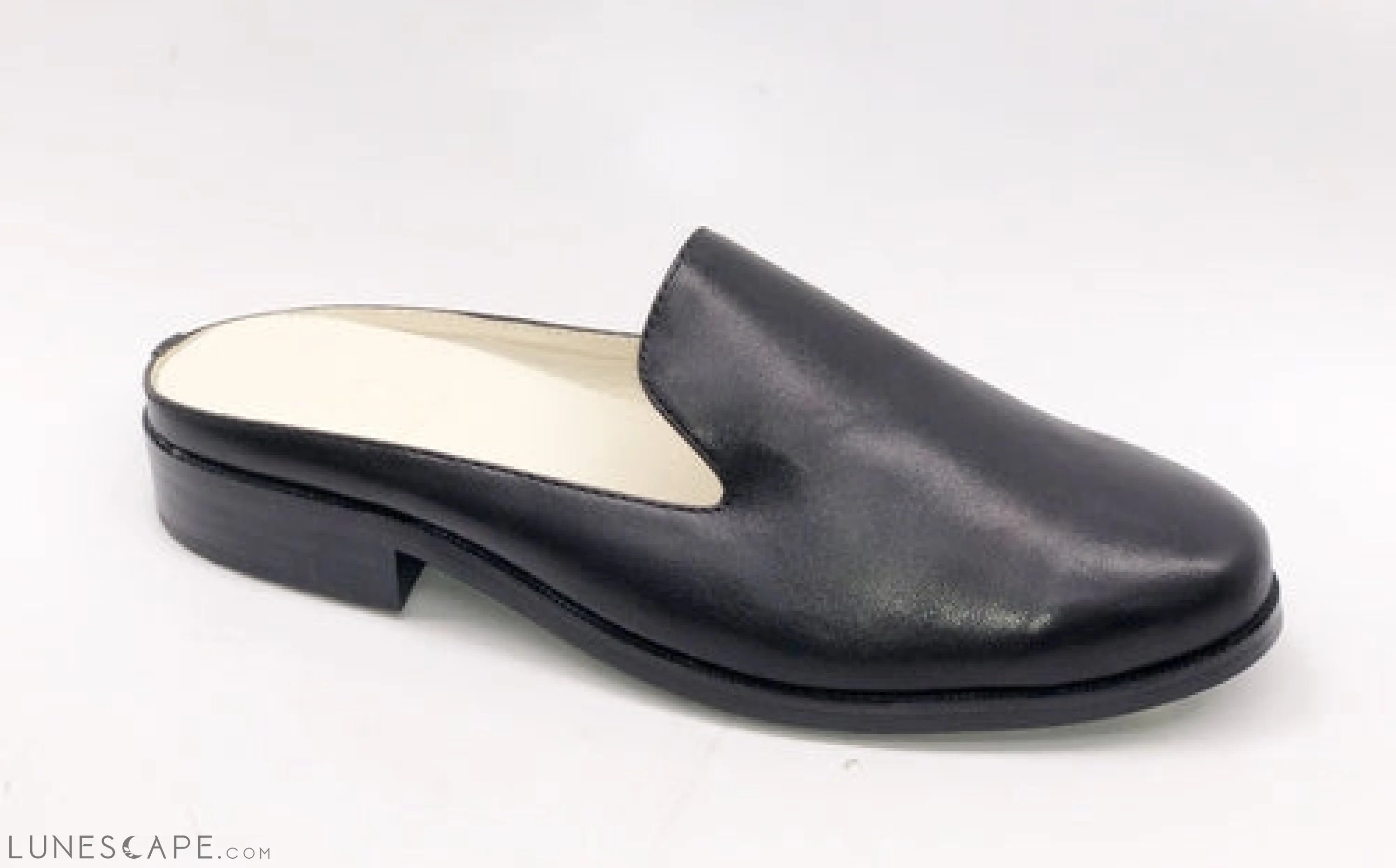 Long Beach Leopard Print Flat Mule Slipper LUNESCAPE