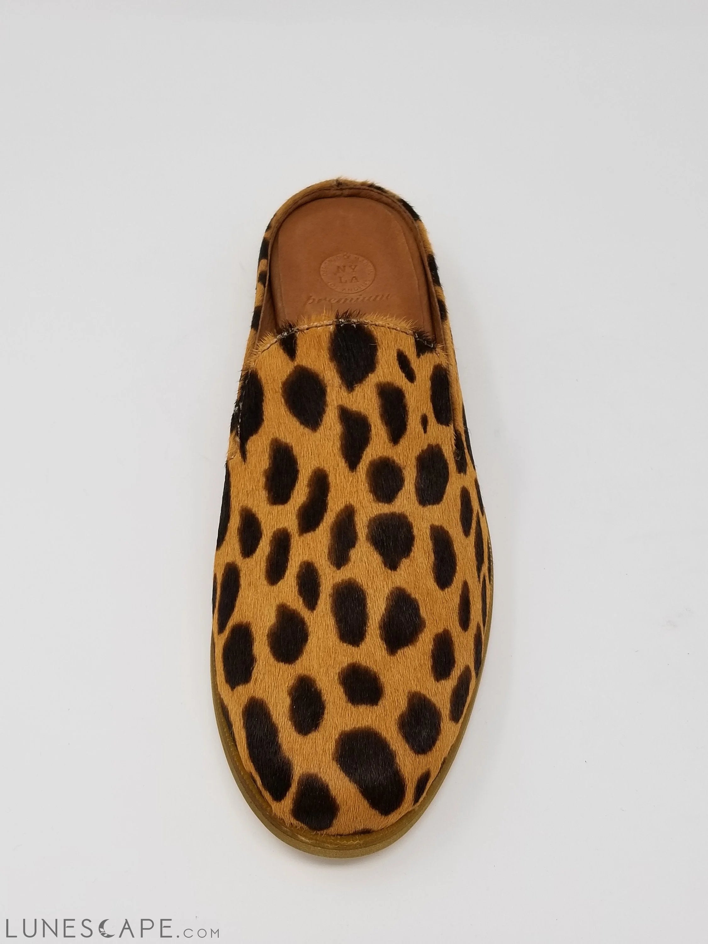 Long Beach Leopard Print Flat Mule Slipper LUNESCAPE