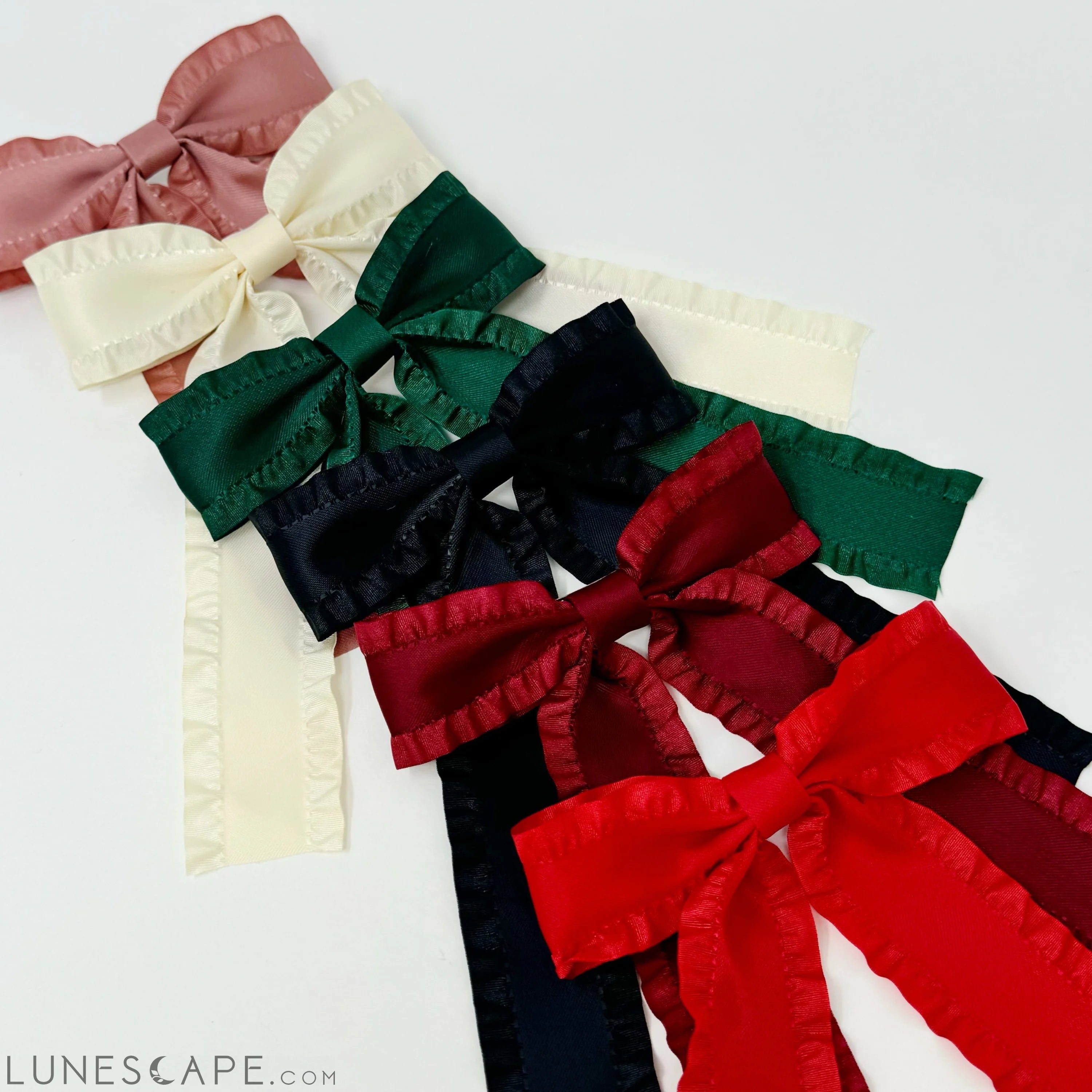 Love Game Frill Bow Hair Clip LUNESCAPE