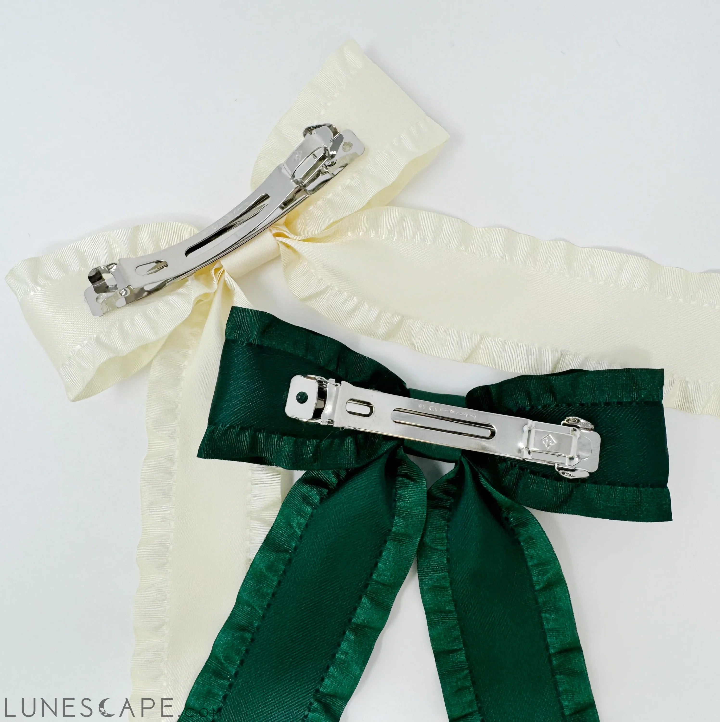 Love Game Frill Bow Hair Clip LUNESCAPE