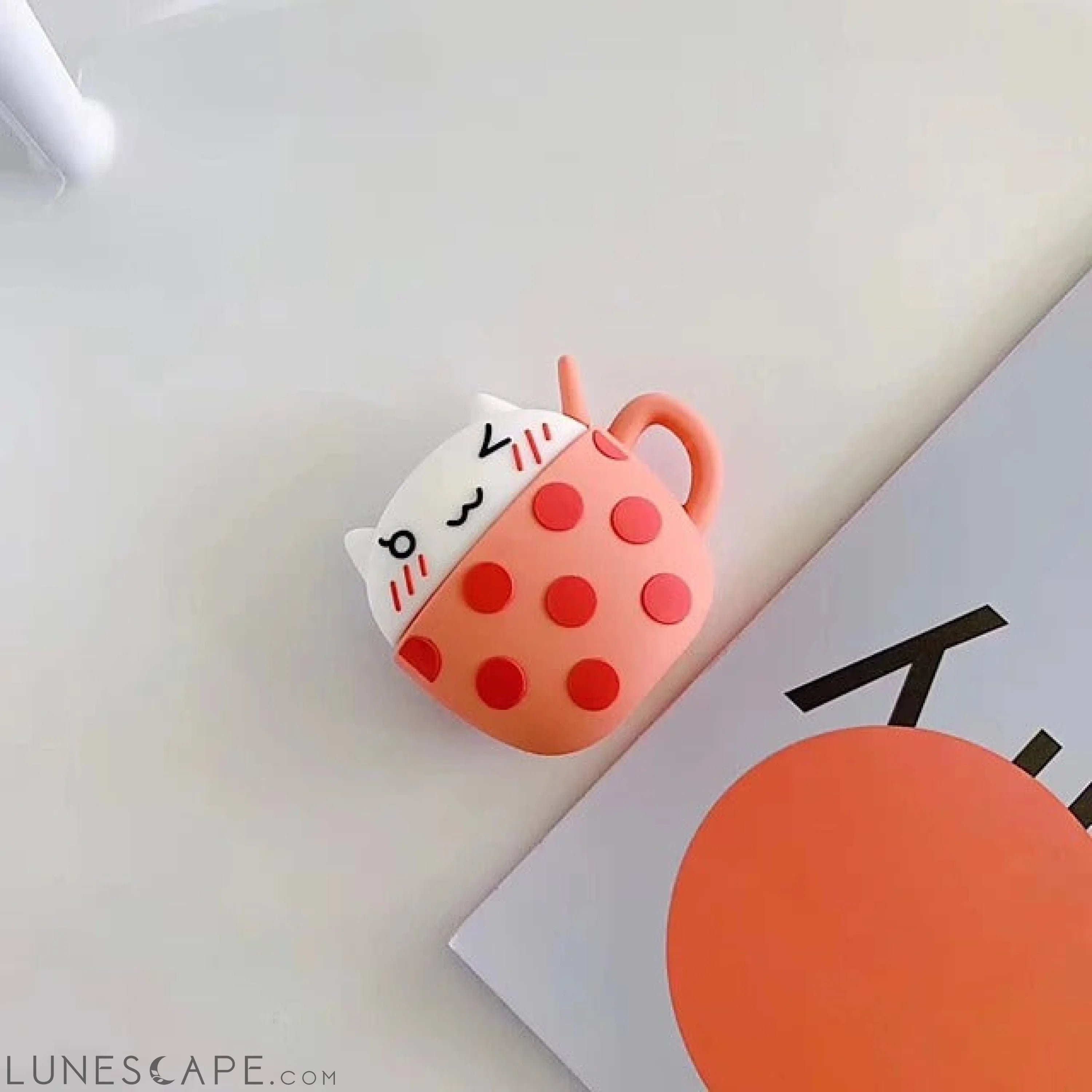 Lucky Charm Cat AirPods Case LUNESCAPE
