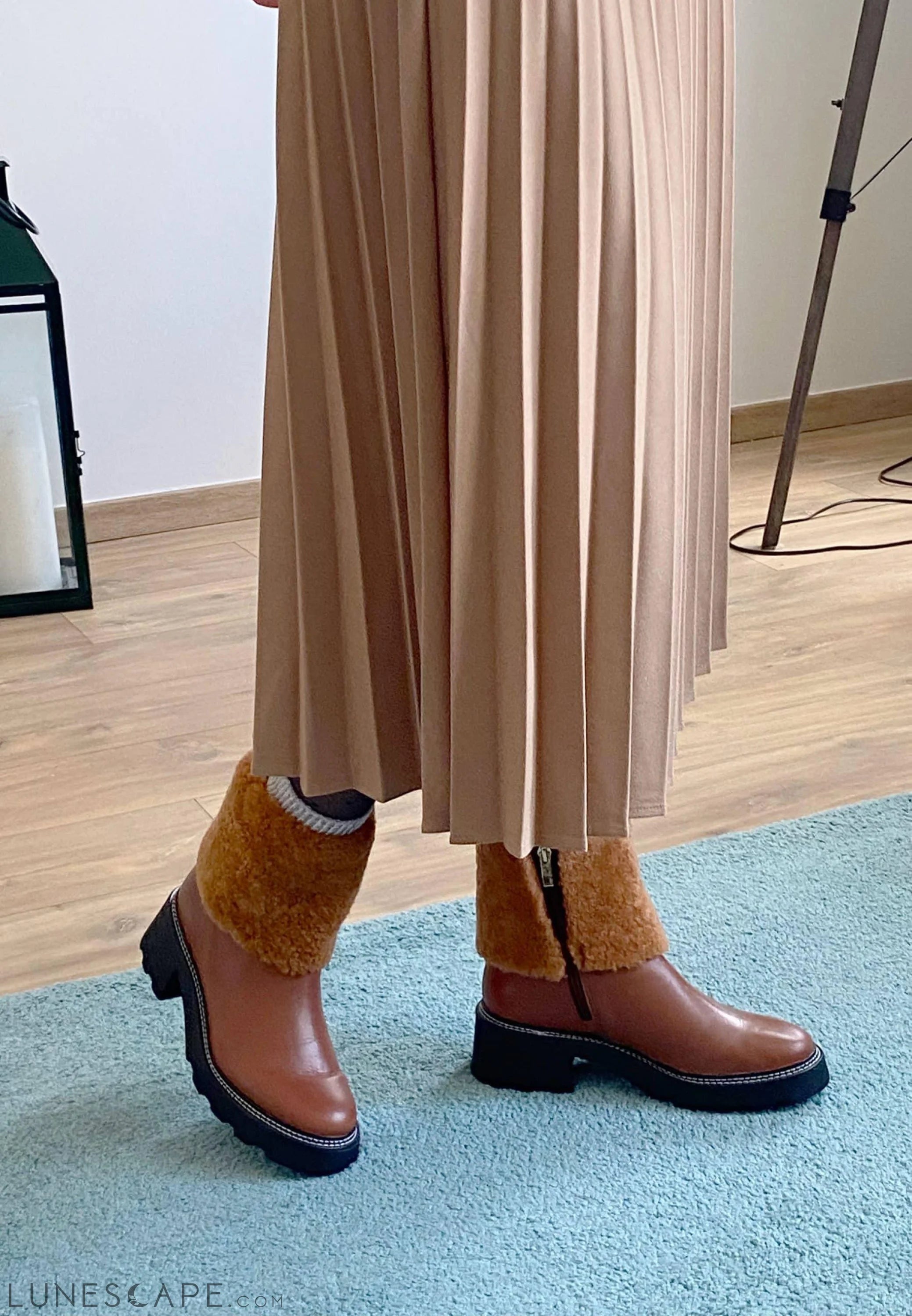 Mangará Andira Ankle Boots - Stylish Shearling Detail LUNESCAPE