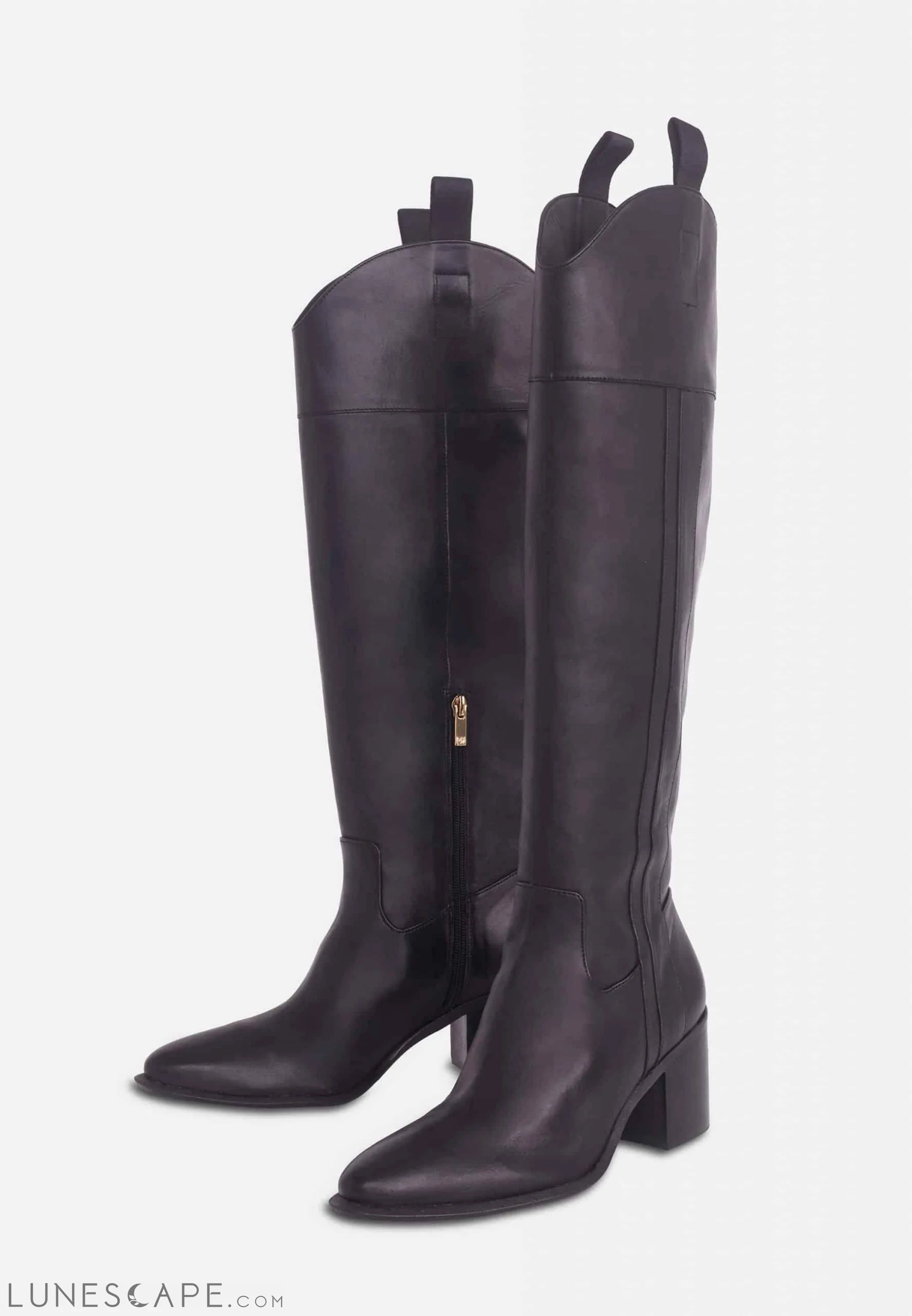 Mangará Leather Knee-High Boots LUNESCAPE