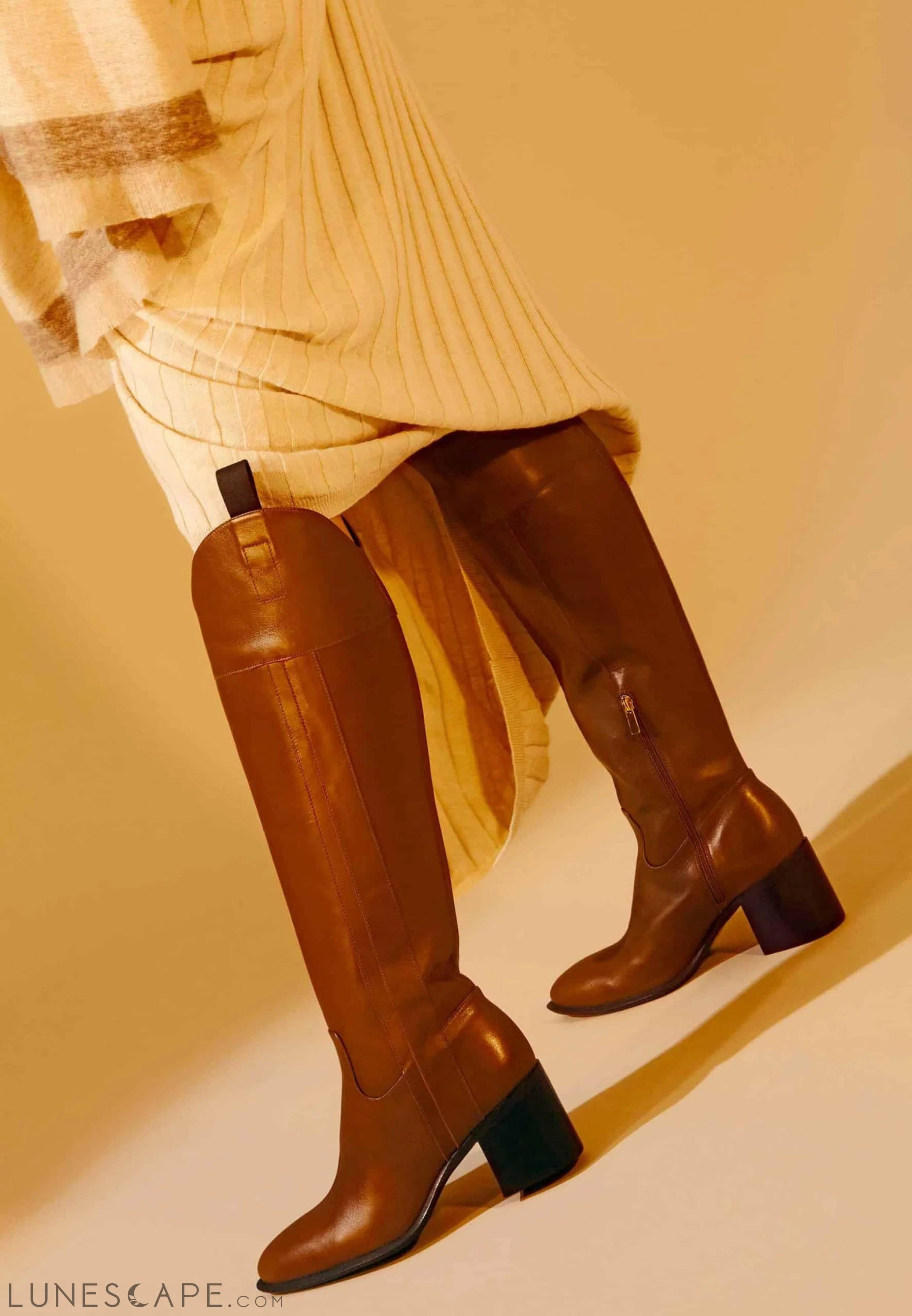 Mangará Leather Knee-High Boots LUNESCAPE