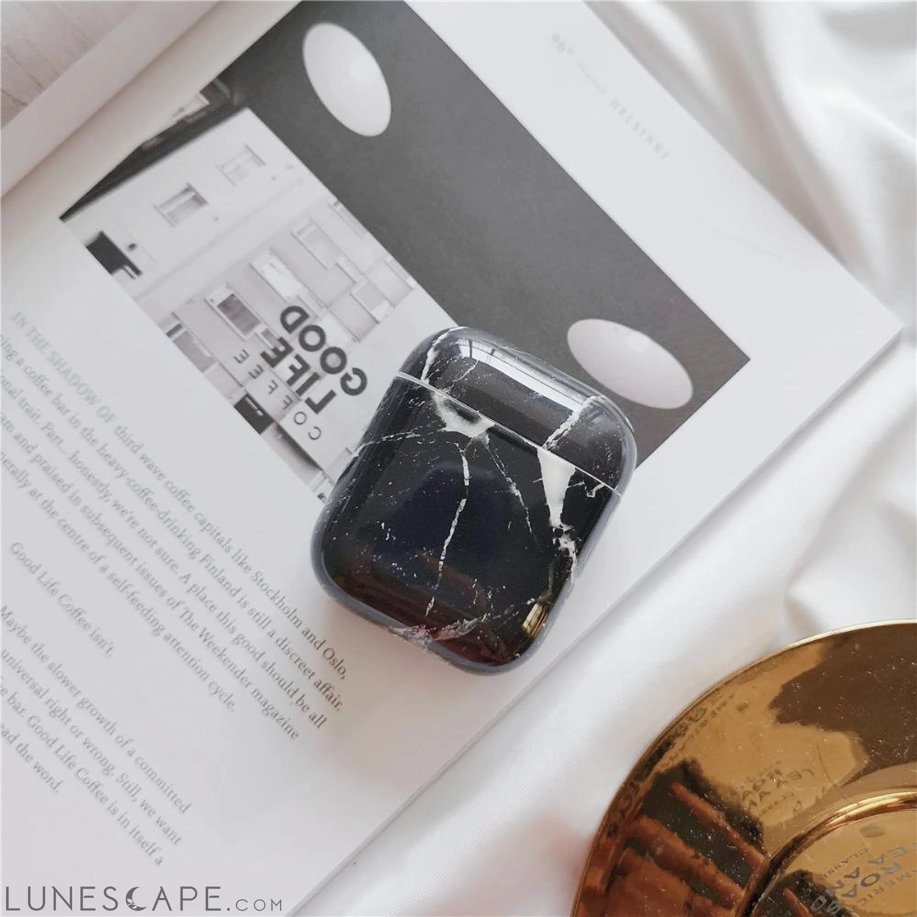 Marble AirPods Protective Case LUNESCAPE