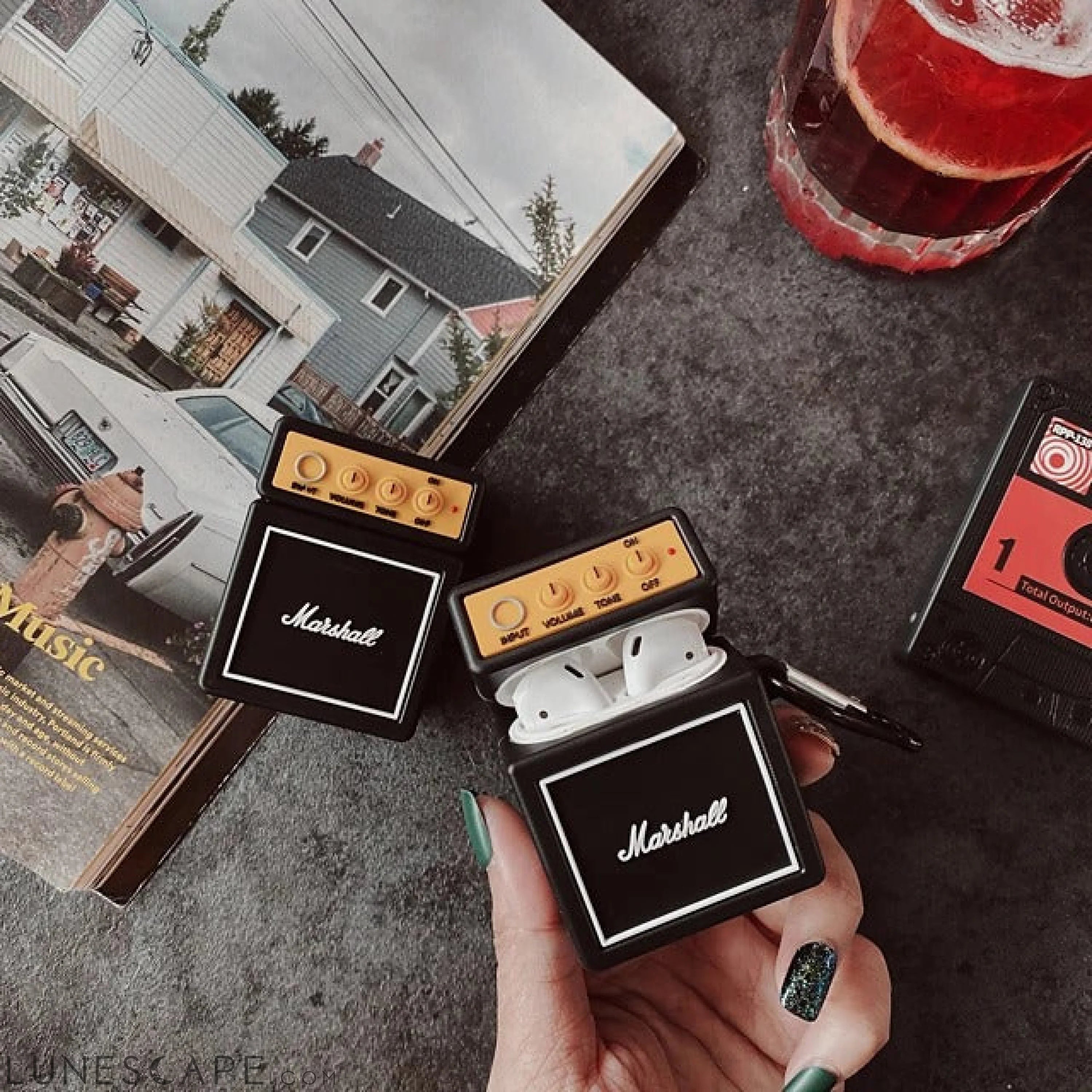 Marshall Mini Amp AirPods Case LUNESCAPE