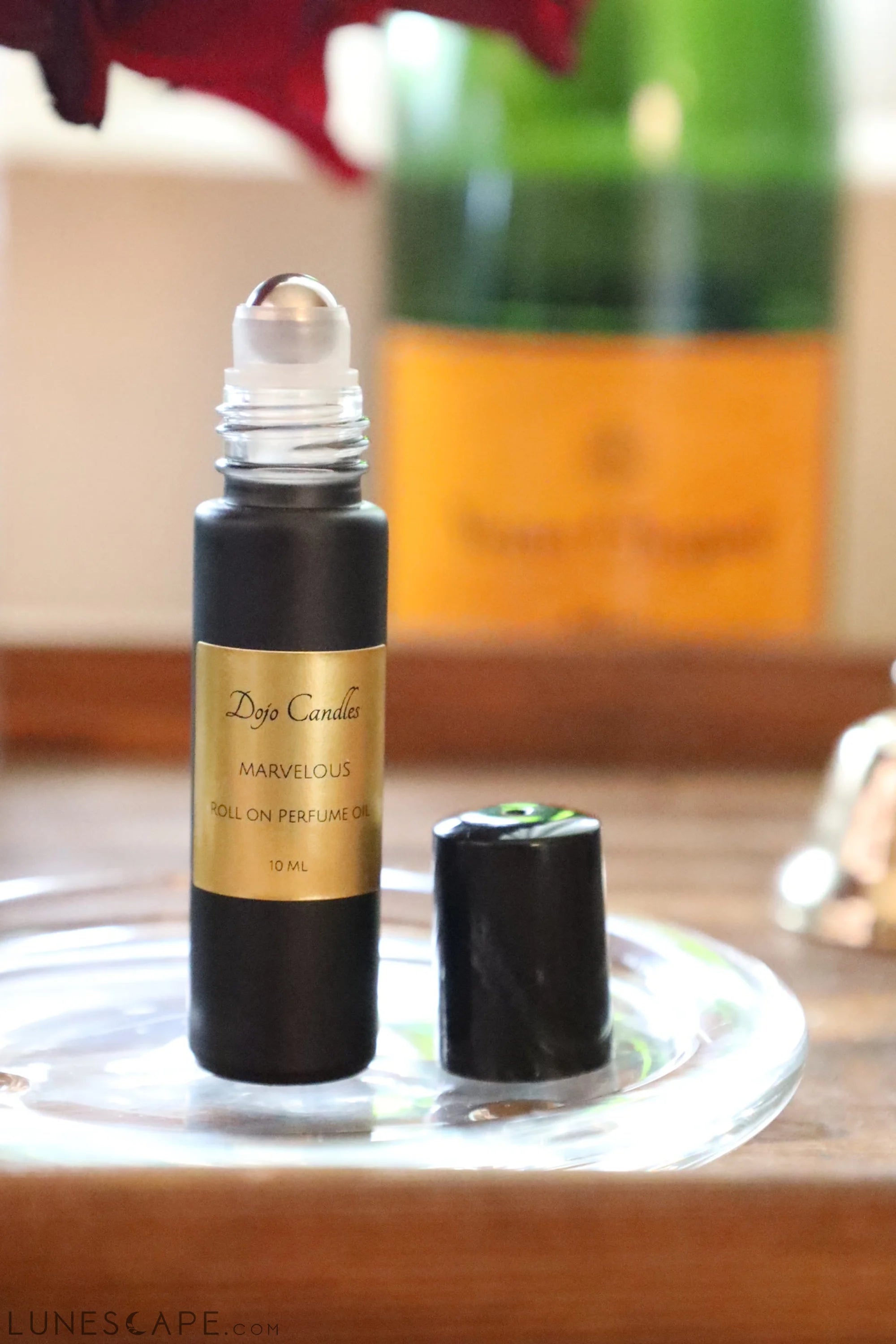 Marvelous Roll on Oil LUNESCAPE