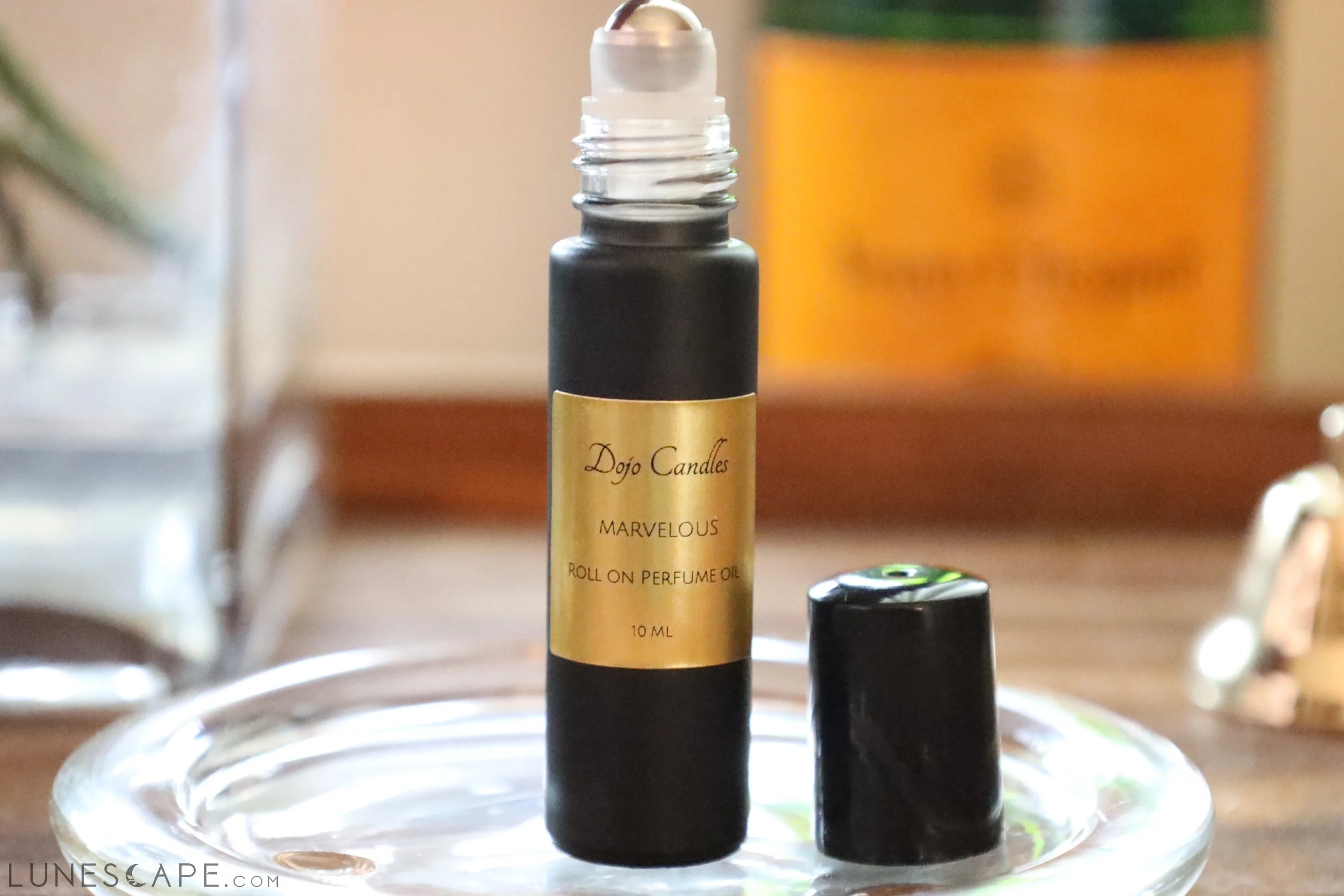 Marvelous Roll on Oil LUNESCAPE