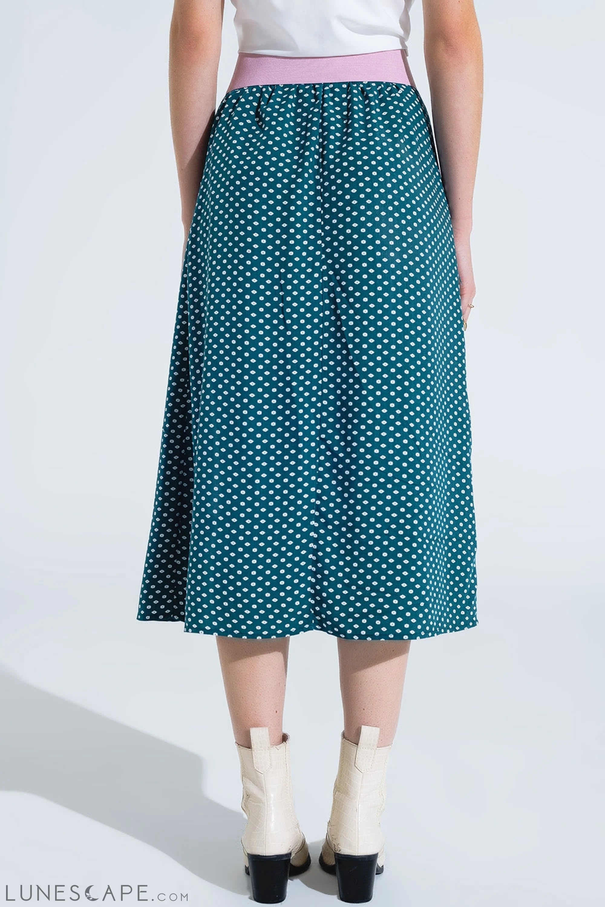 Maxi Skirt in Green With Flower Print and Side Slit LUNESCAPE