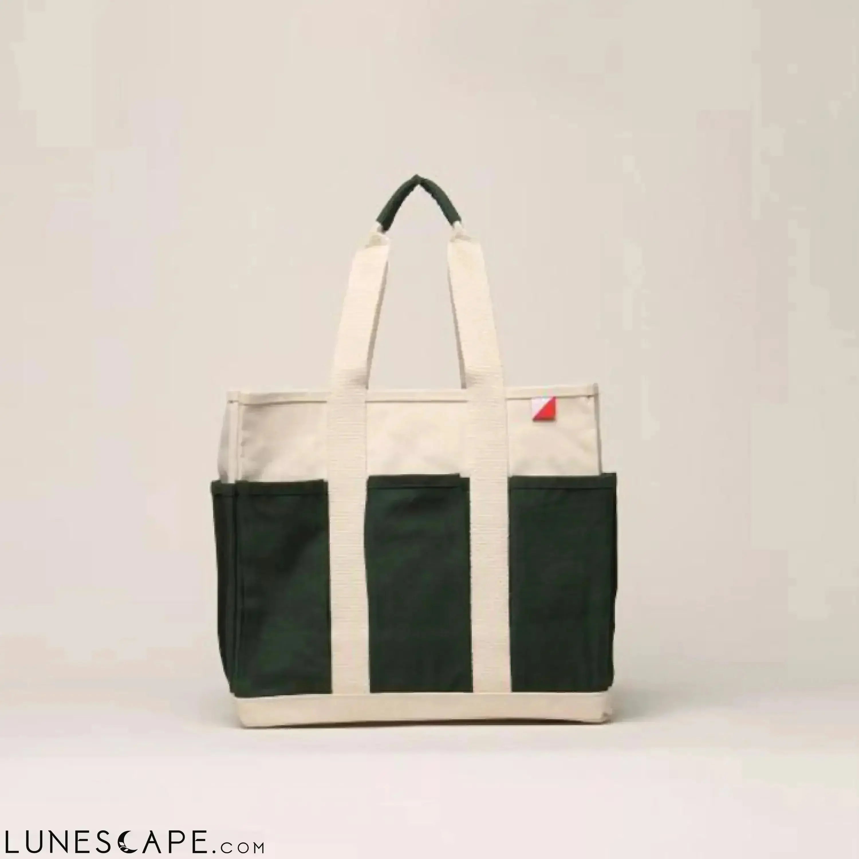 Medium Grocery Tote - Outside Pockets LUNESCAPE