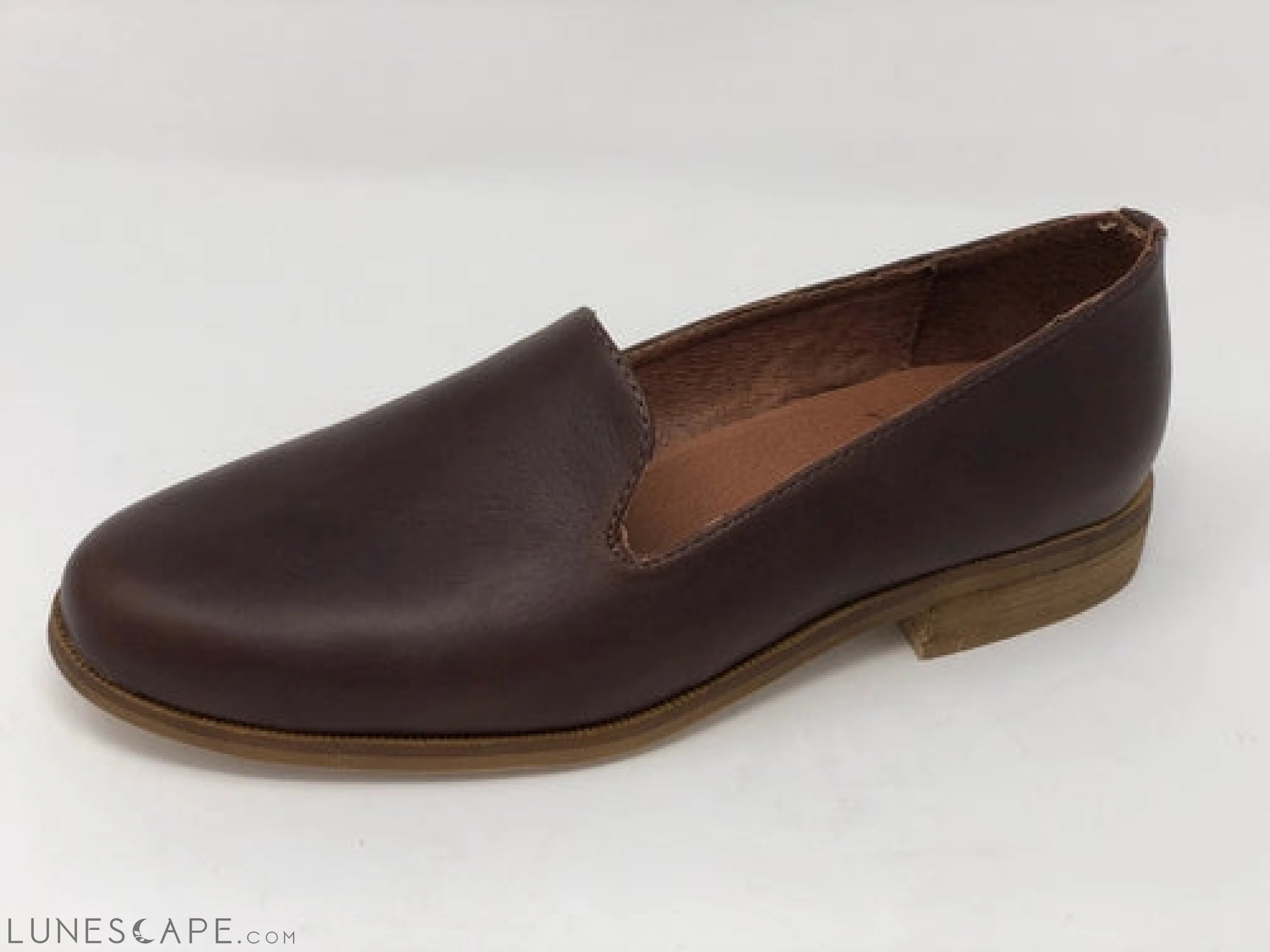 Melrose Black Pebbled Leather Wood Sole Womens Loafer LUNESCAPE
