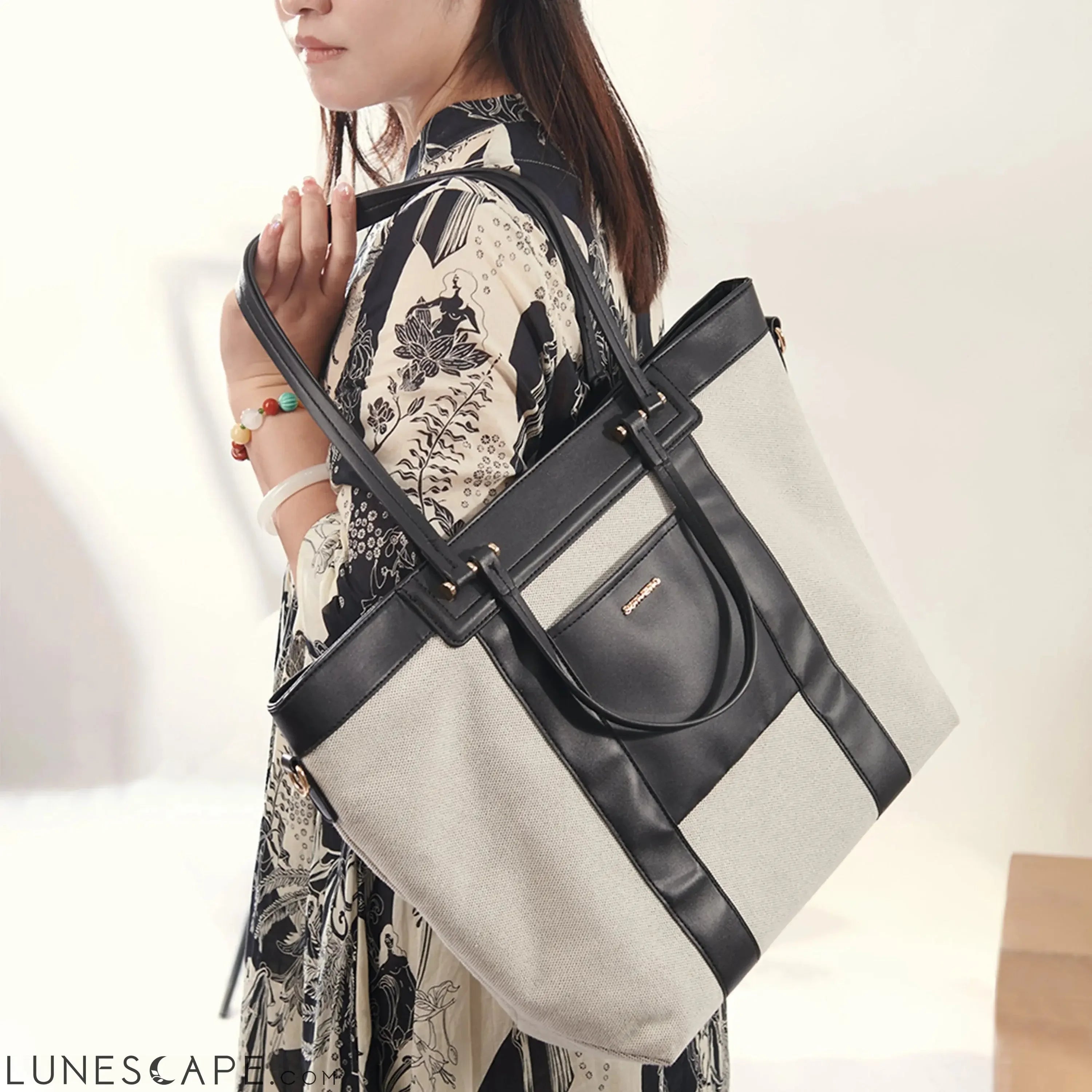 Mommy Canvas Diaper Handbag LUNESCAPE