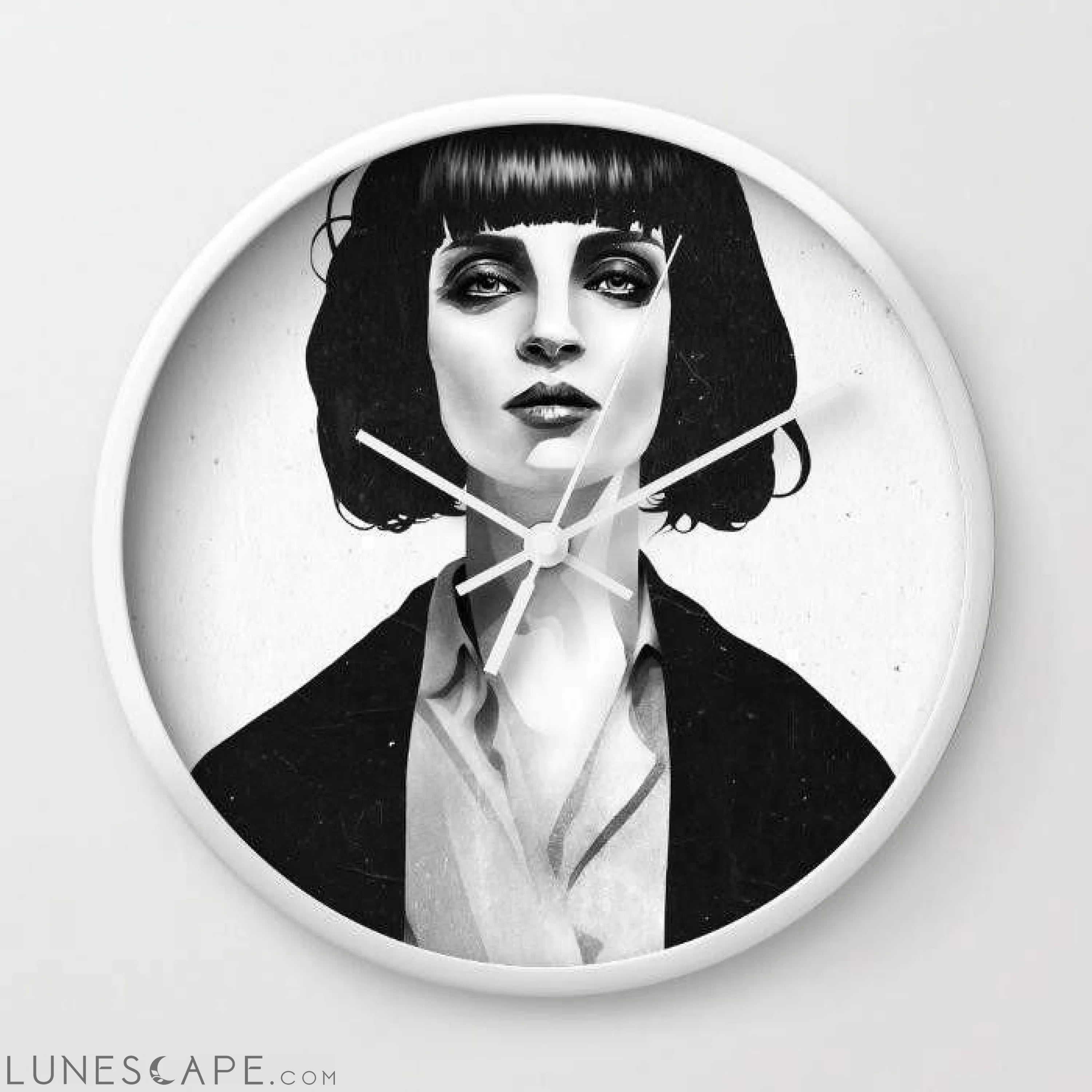 Mrs Mia Wallace Wall Clock LUNESCAPE