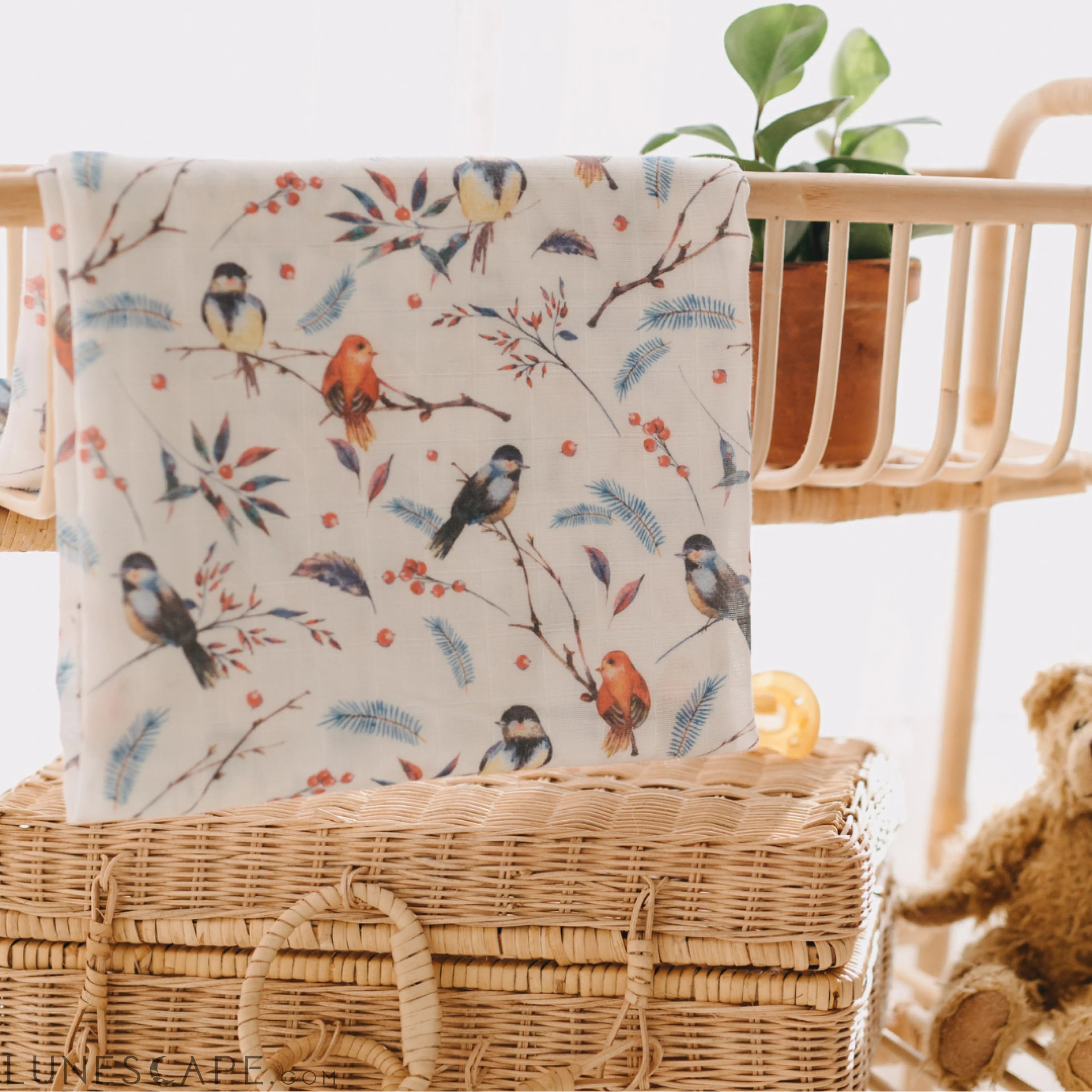 Muslin Swaddle Baby Blanket Robin Birds LUNESCAPE