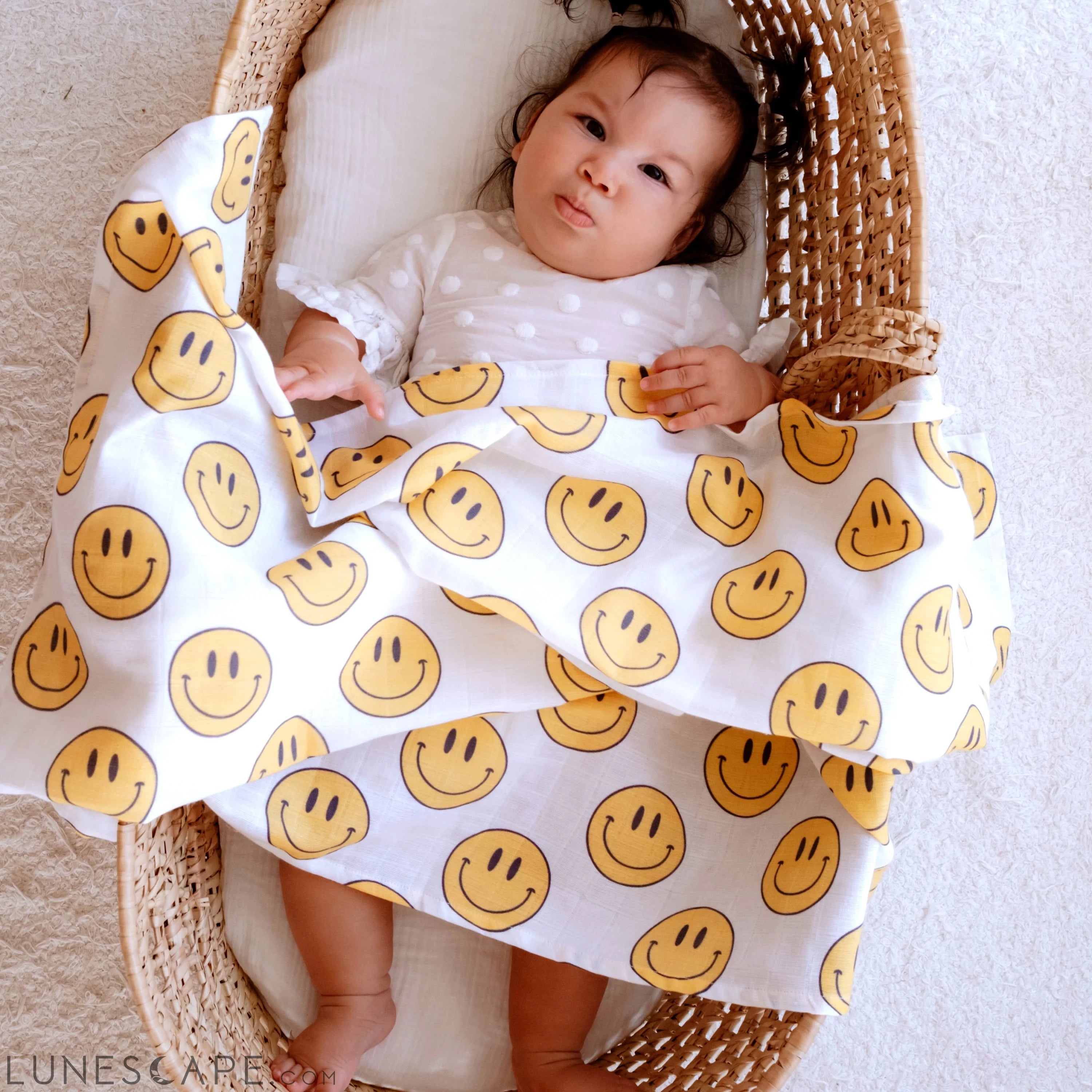 Muslin Swaddle Baby Blanket - Smiley LUNESCAPE