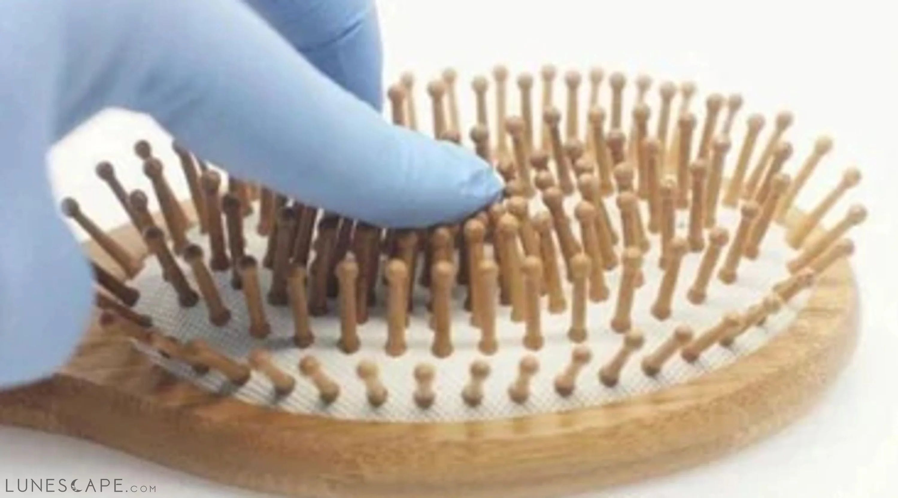 Natural Wooden Detangling Hair Brush LUNESCAPE