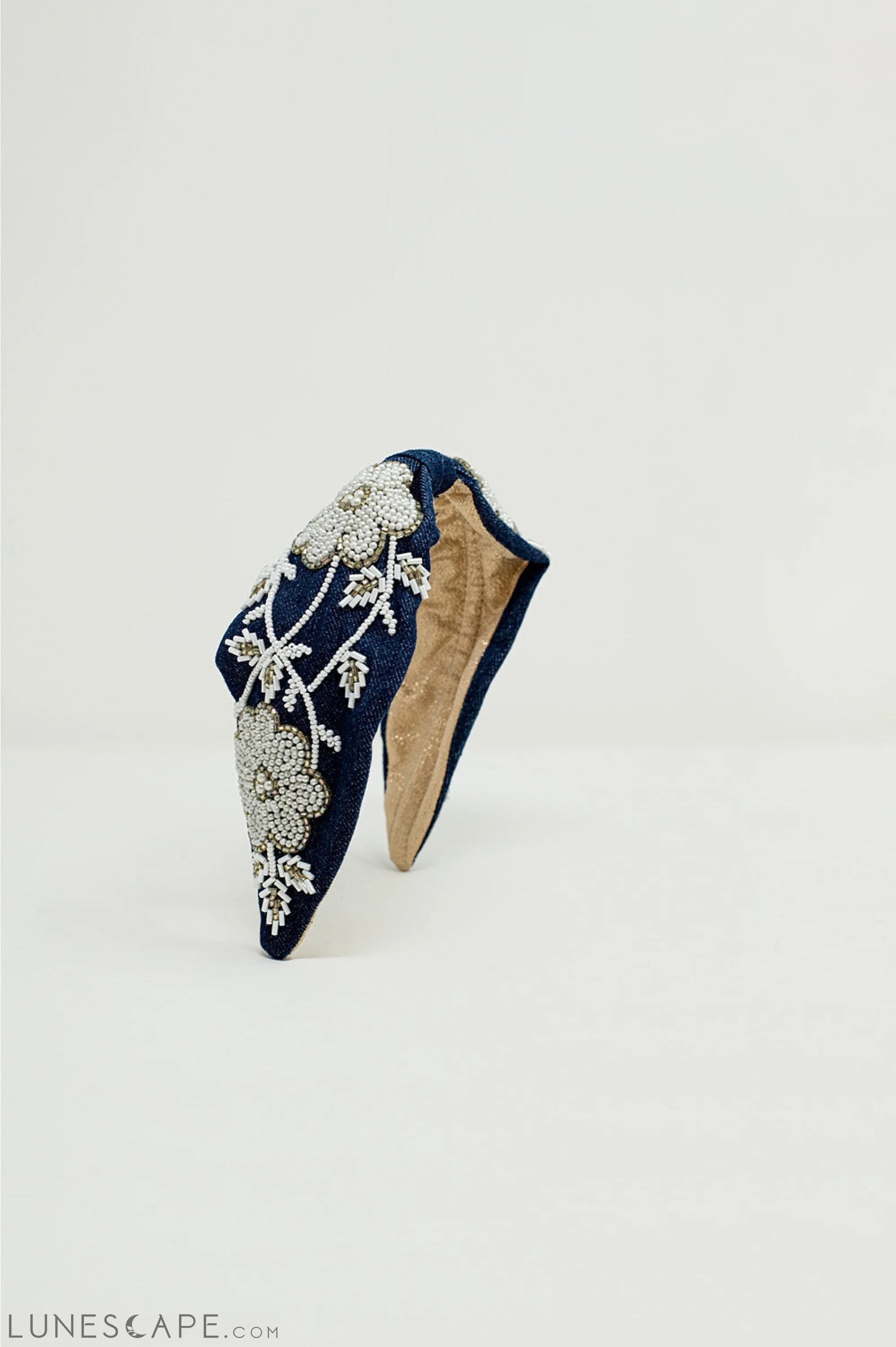 Navy Headband With Big Embroidered Flowers in White LUNESCAPE
