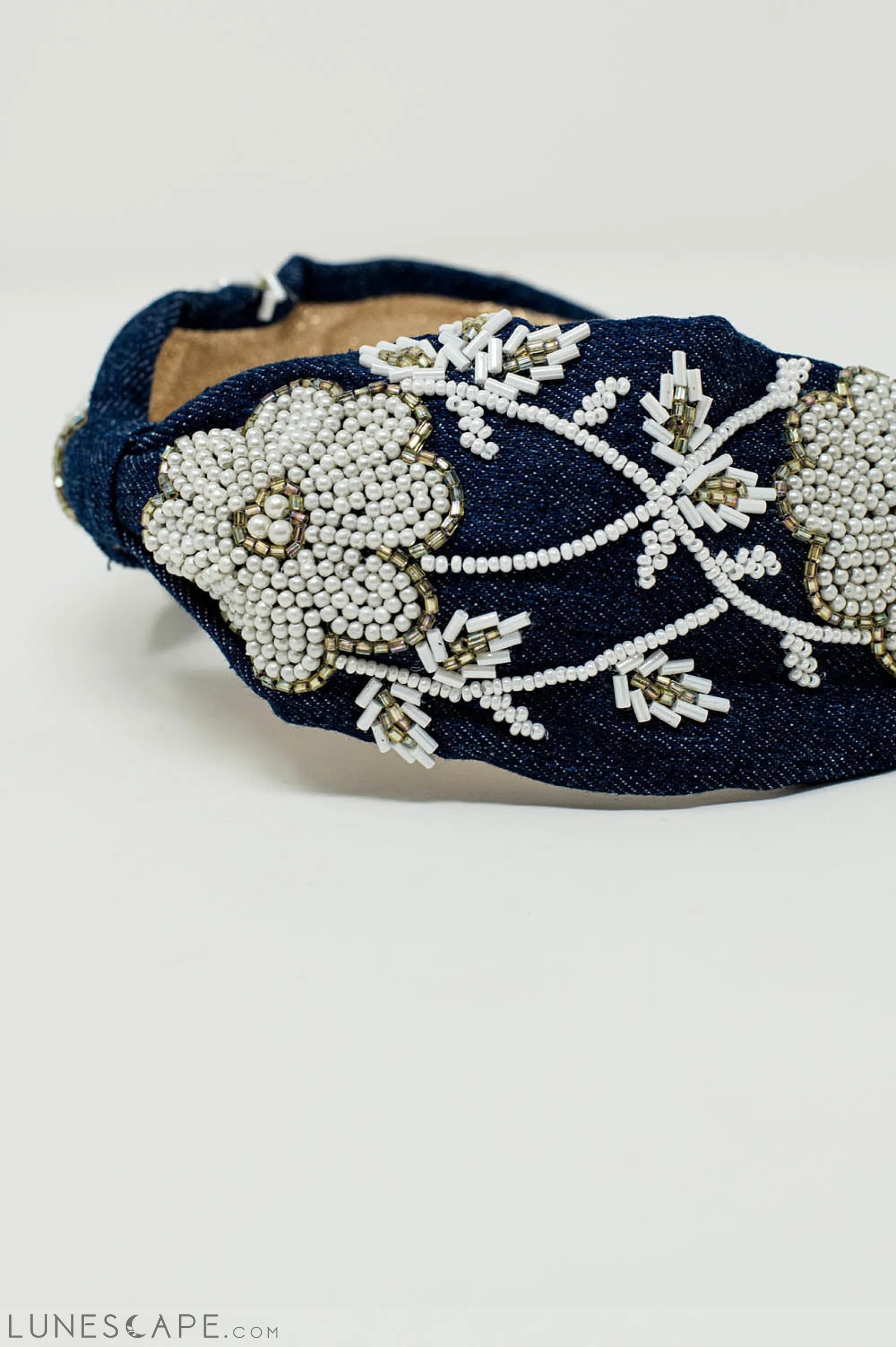 Navy Headband With Big Embroidered Flowers in White LUNESCAPE