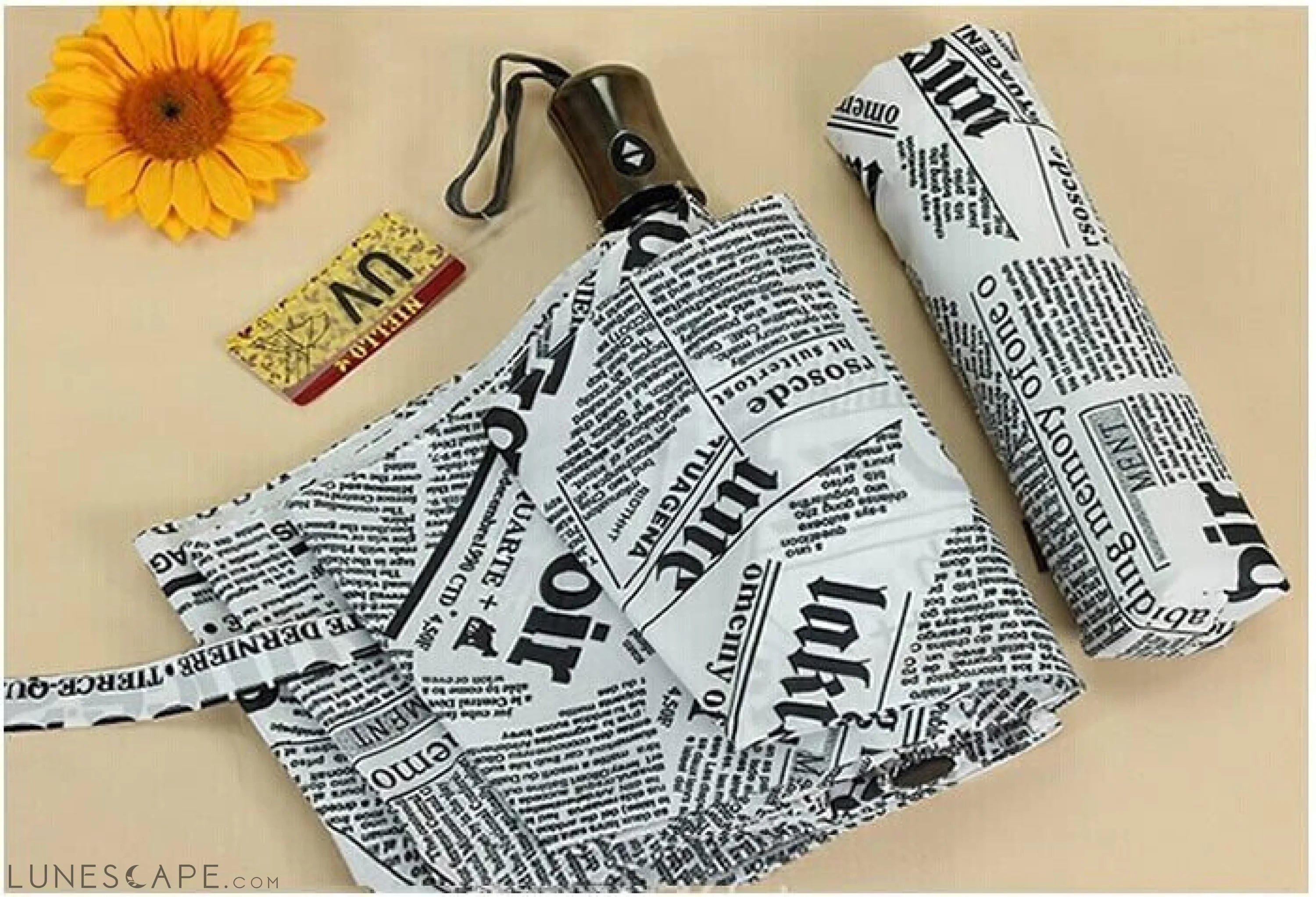 Newspapers Patterned Automatic Folding Umbrella LUNESCAPE