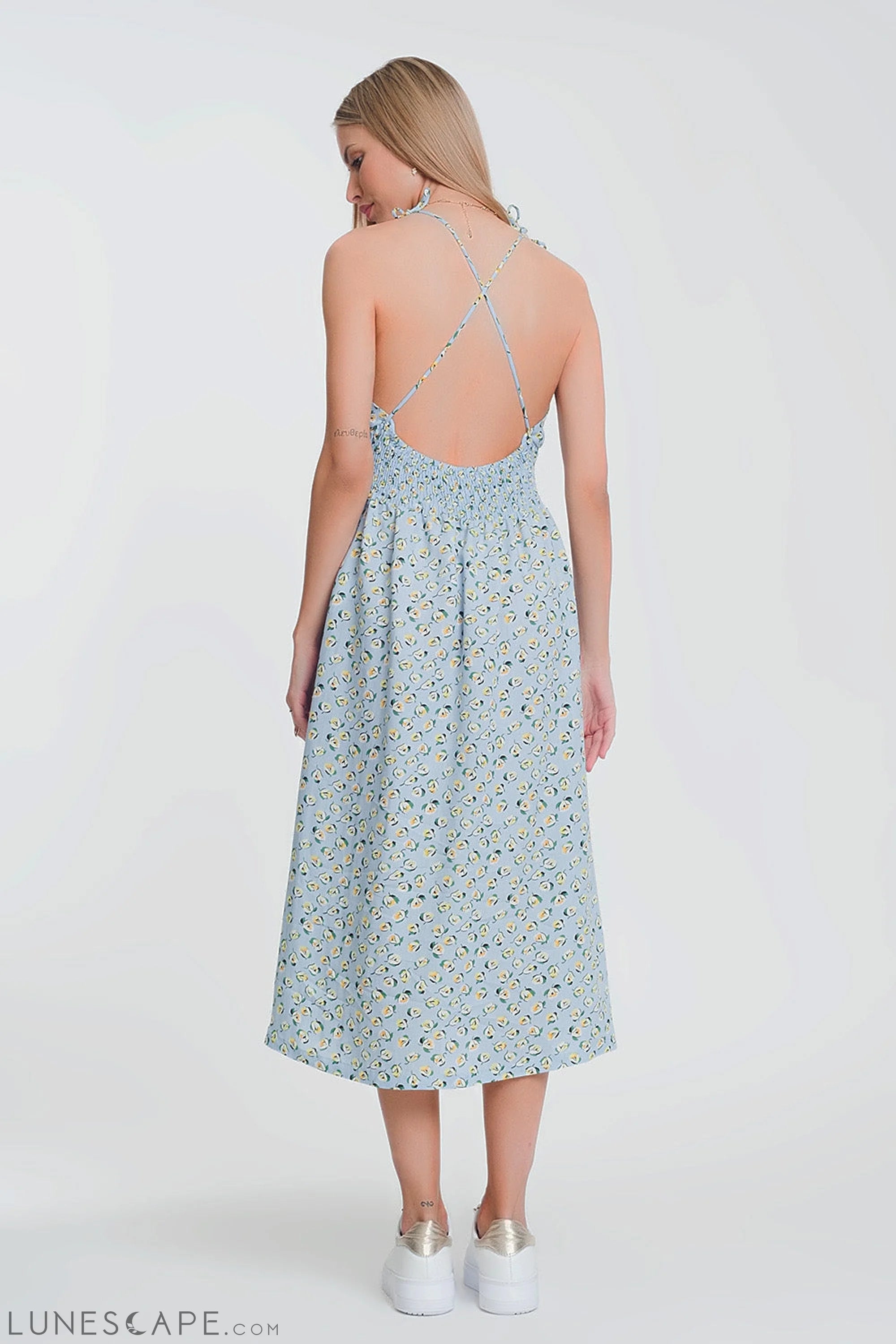 Open Back Maxi Dress in Blue Floral LUNESCAPE