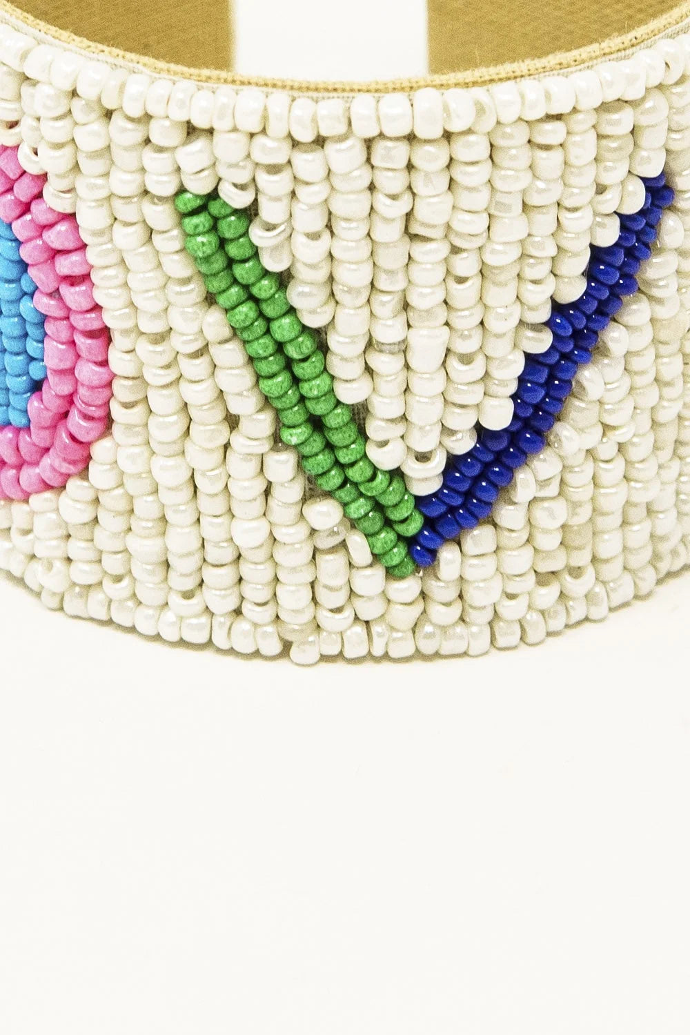 Open Beads Bracelet in White With LOVE LUNESCAPE