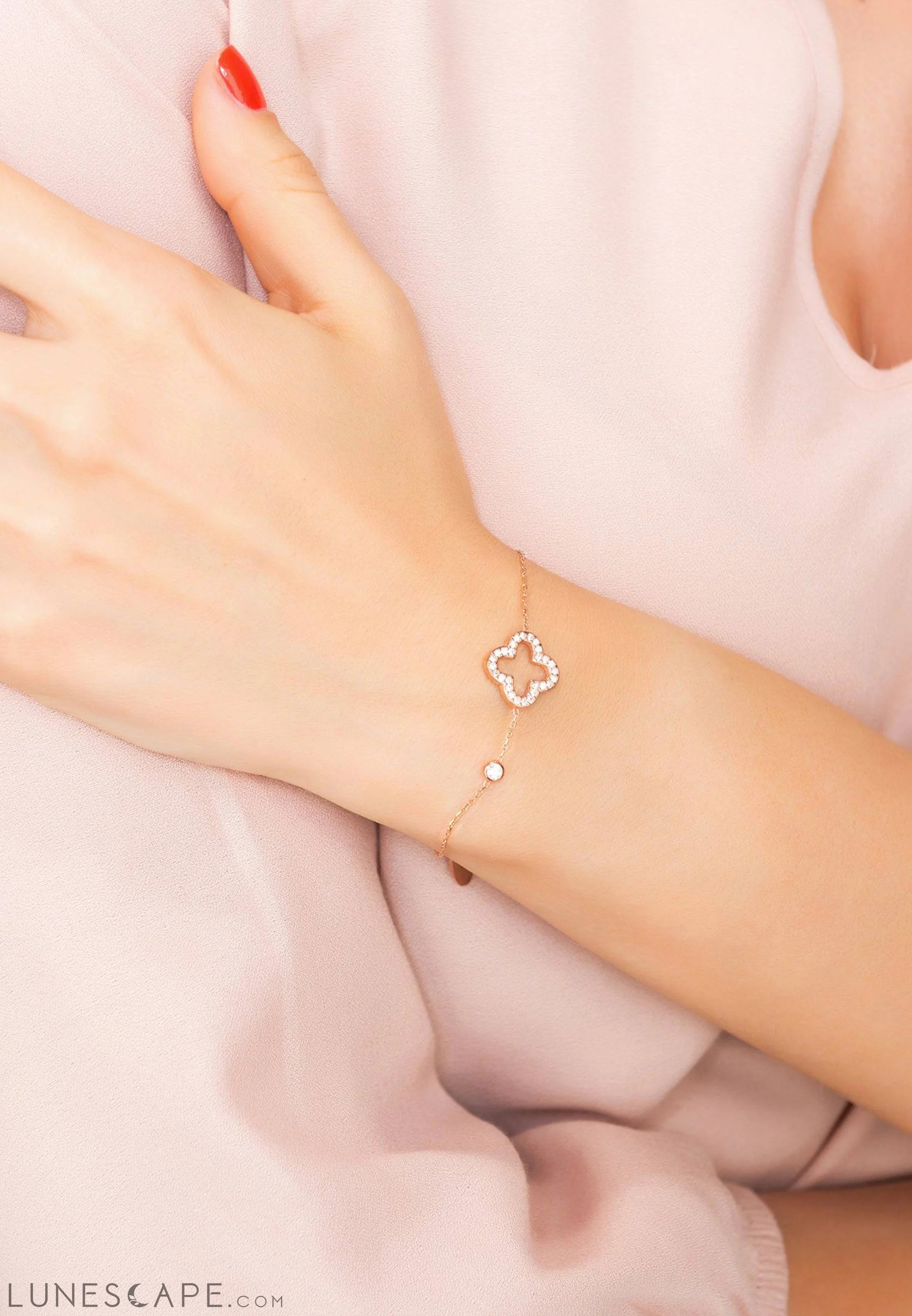 Open Clover Bracelet LUNESCAPE