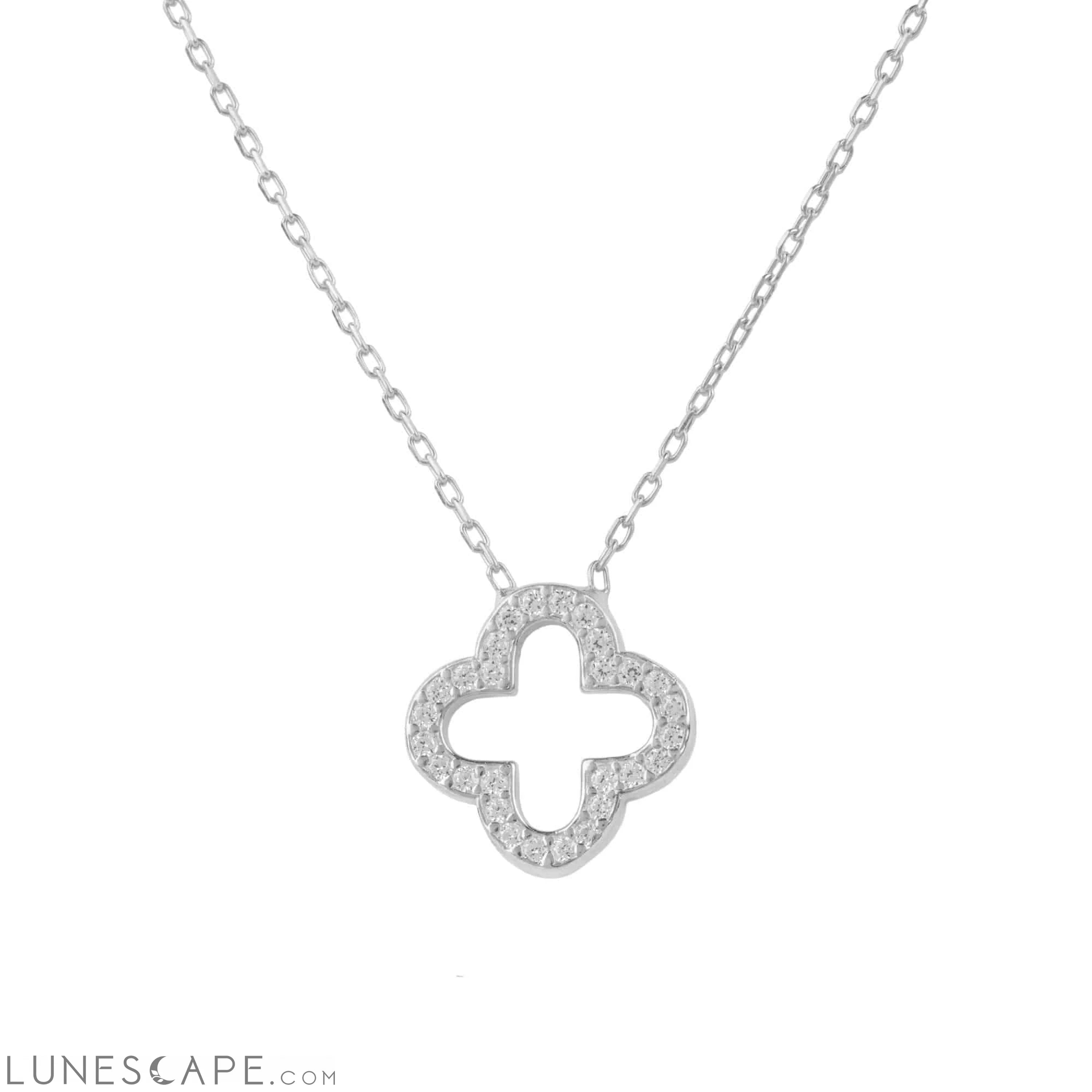 Open Clover Pendant Necklace LUNESCAPE