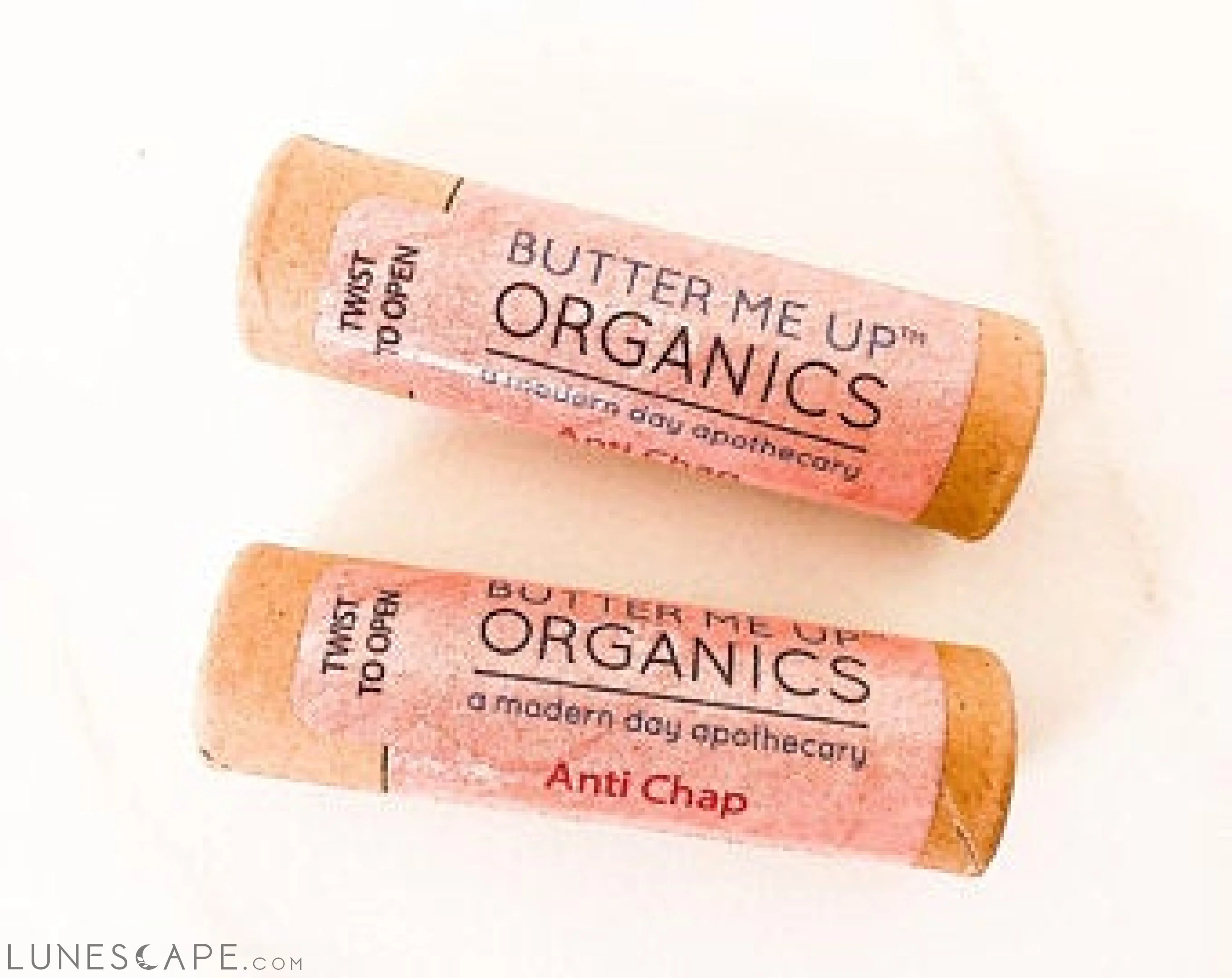 Organic Anti-Chap Lip Balm LUNESCAPE