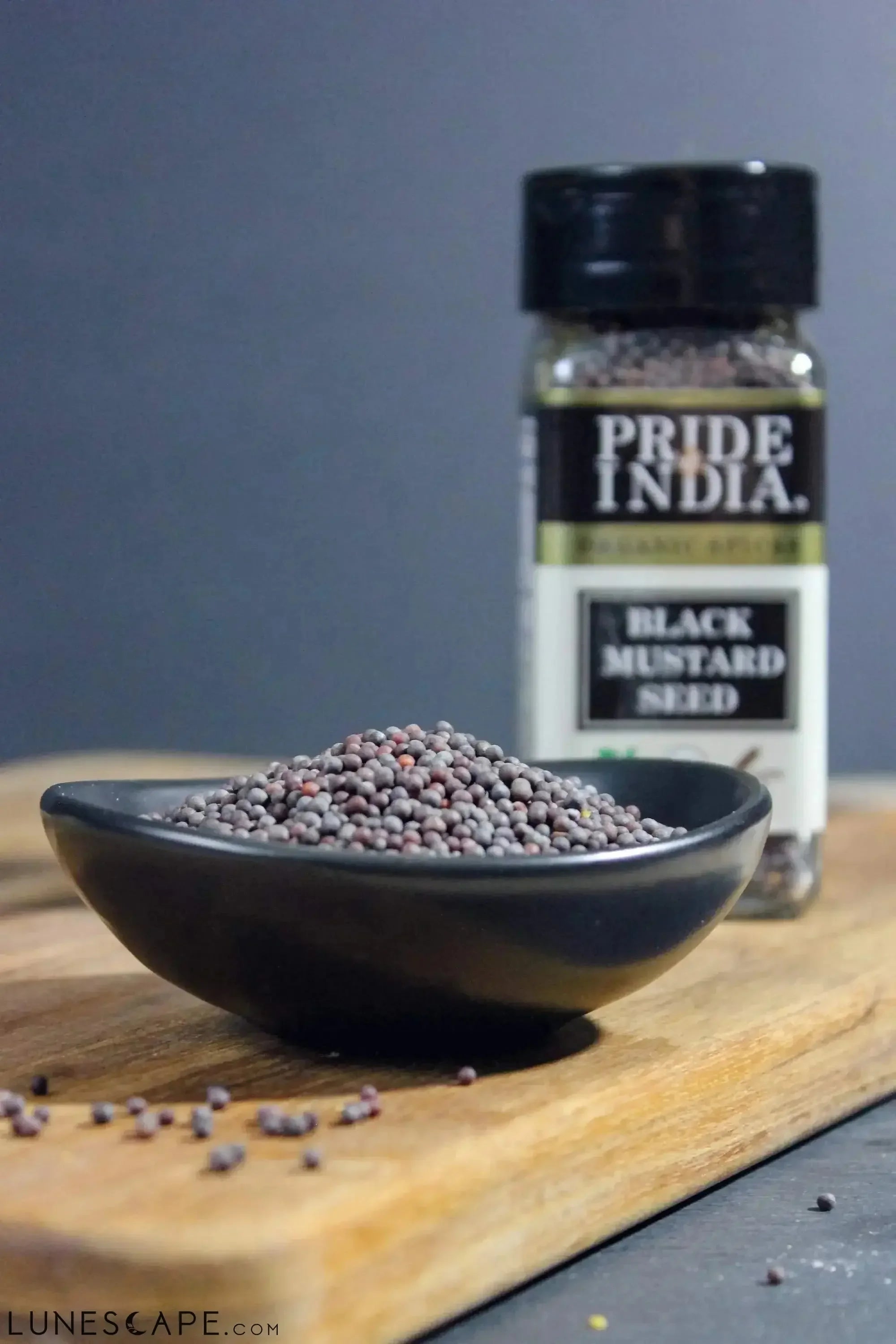 Organic Black Mustard Seed Whole LUNESCAPE