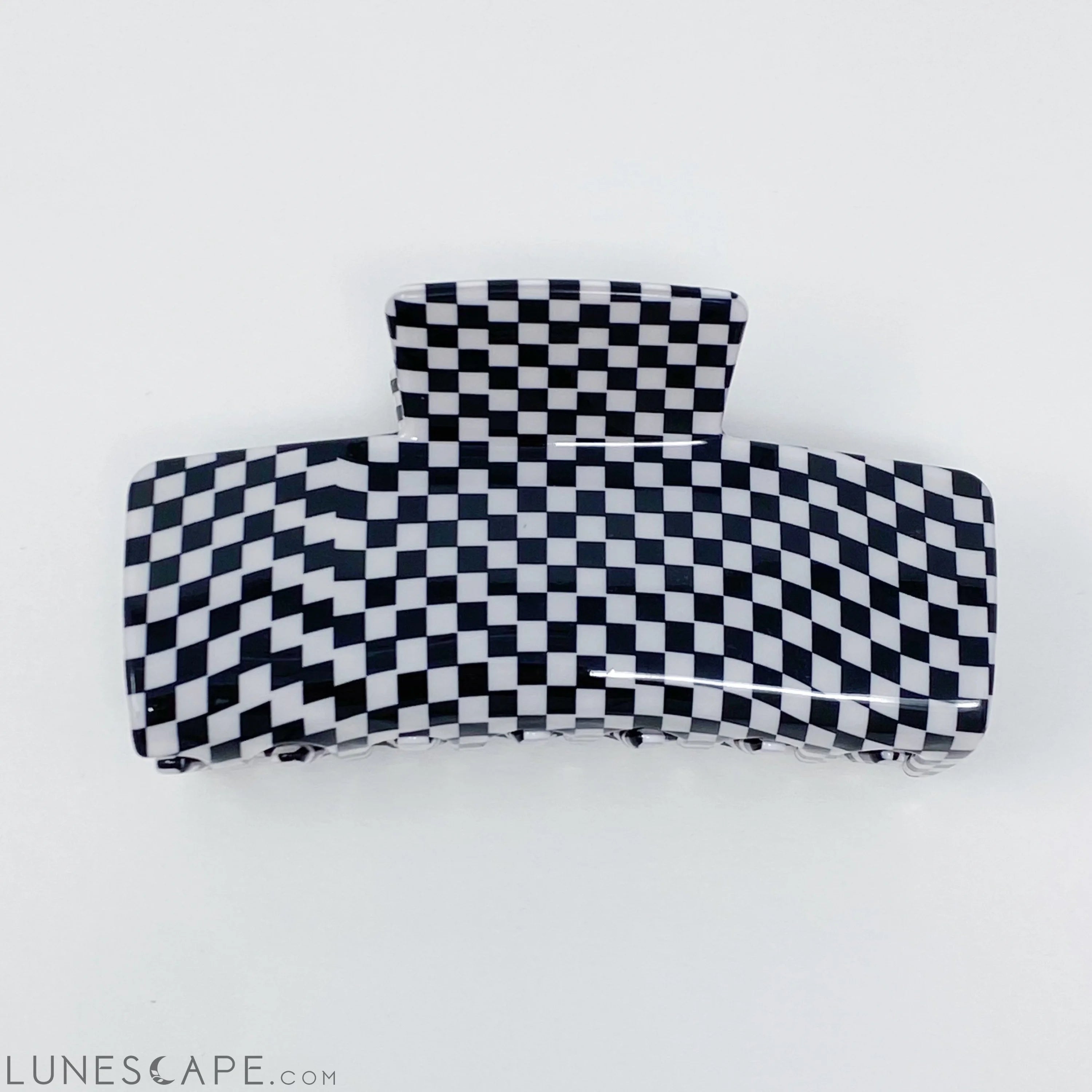 Oversized Checkered Hair Claw LUNESCAPE